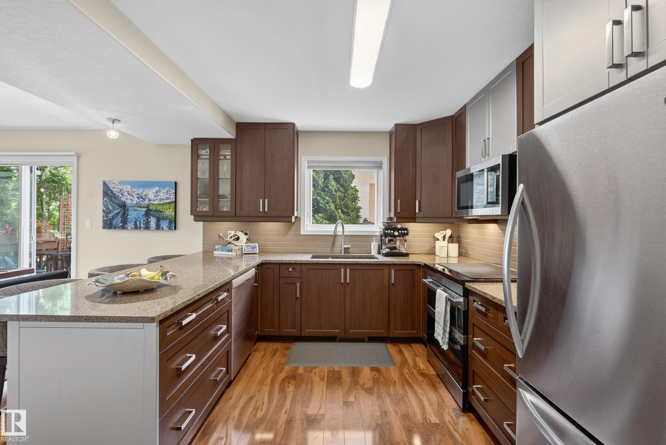 https://zimg.paragon.ice.com/ParagonImages/Property/PM/RAE/225410456/15/0/0/cc98da9dcbff165165fb7c6c9a428b0d/1/3ac76bc766e4000ff613f7d991d1222f/225410456-0e114ab1-d1e6-413b-b3f4-cf8aadee0075.JPG