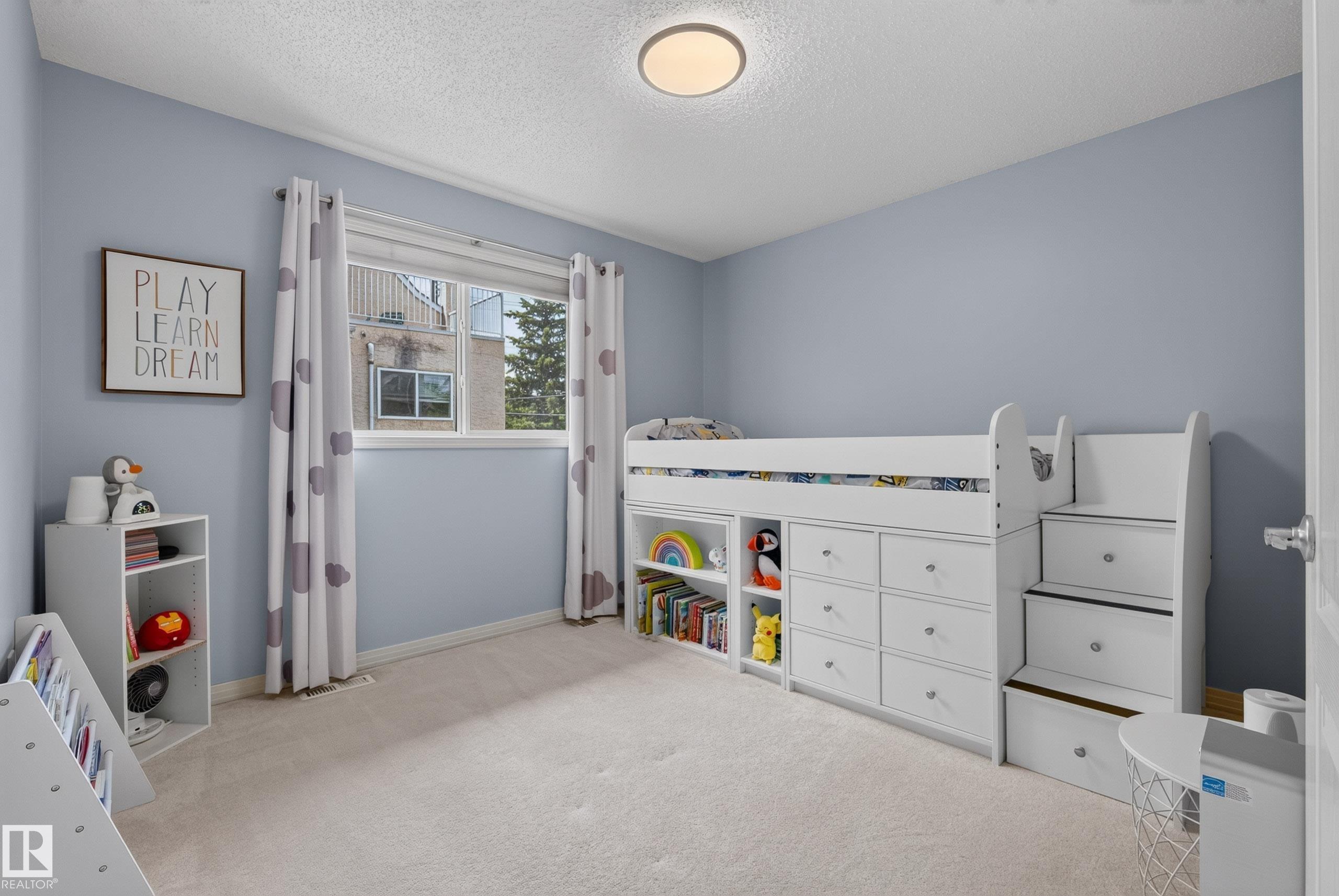 https://zimg.paragon.ice.com/ParagonImages/Property/PM/RAE/225410456/31/0/0/4c80260fa9328c9fe5ef141114028573/1/3ac76bc766e4000ff613f7d991d1222f/225410456-9d8a18d2-d77f-443f-8646-f541f9d58f40.JPG