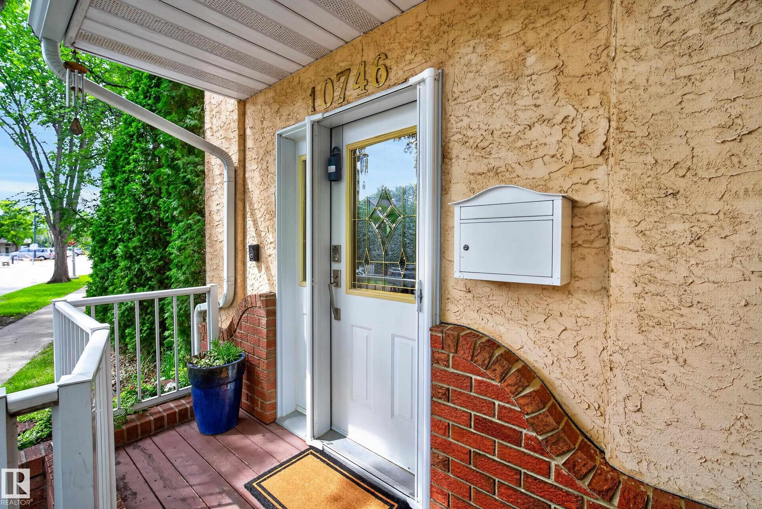 Picture for 10746 University AV NW NW