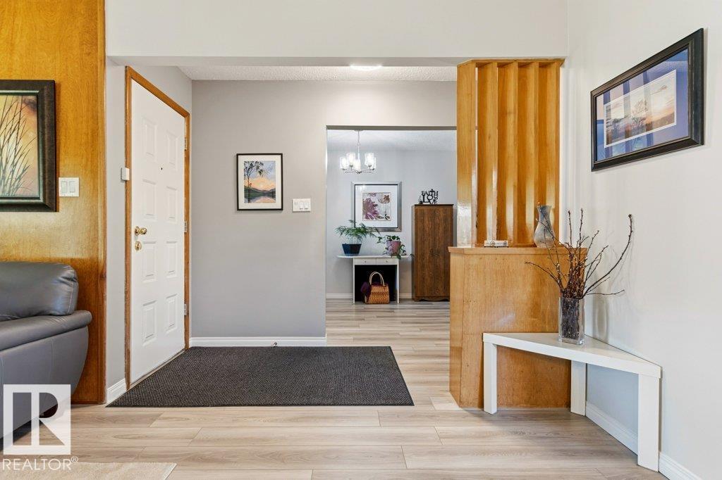 Photo 14 at 10235 74 Street NW, Terrace Heights, Edmonton