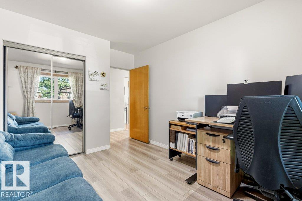 Photo 37 at 10235 74 Street NW, Terrace Heights, Edmonton