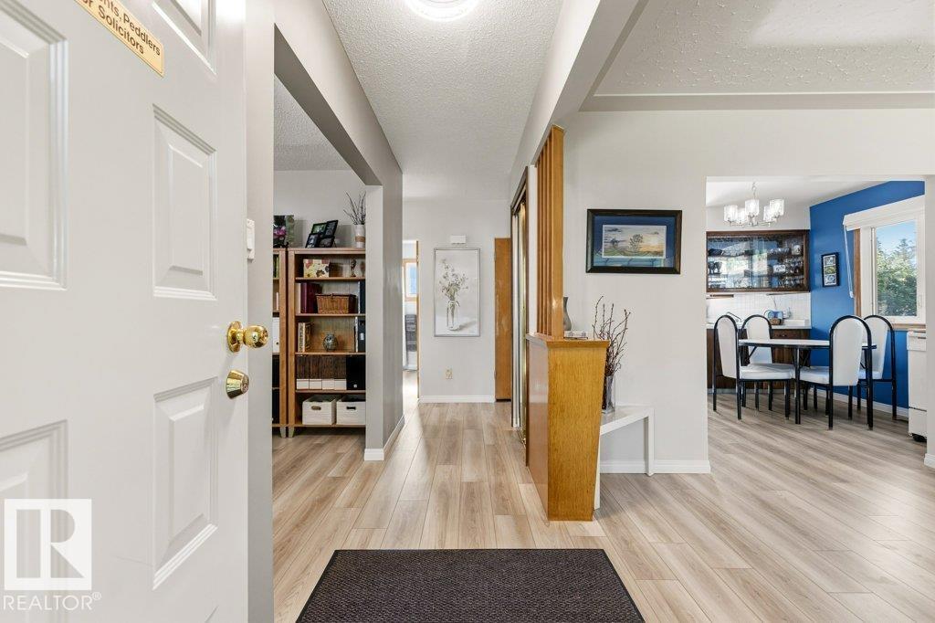 10235 74 Street NW, Terrace Heights, Edmonton