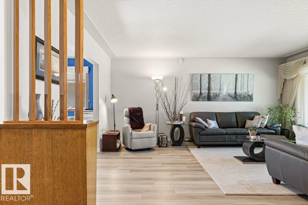 Photo 7 at 10235 74 Street NW, Terrace Heights, Edmonton