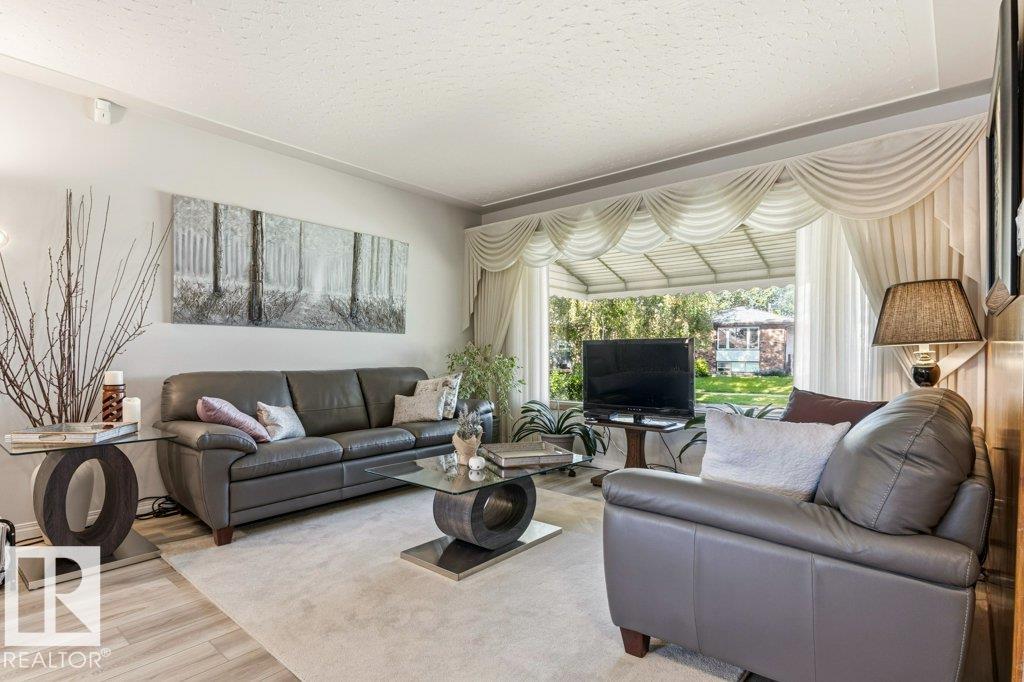 Photo 9 at 10235 74 Street NW, Terrace Heights, Edmonton
