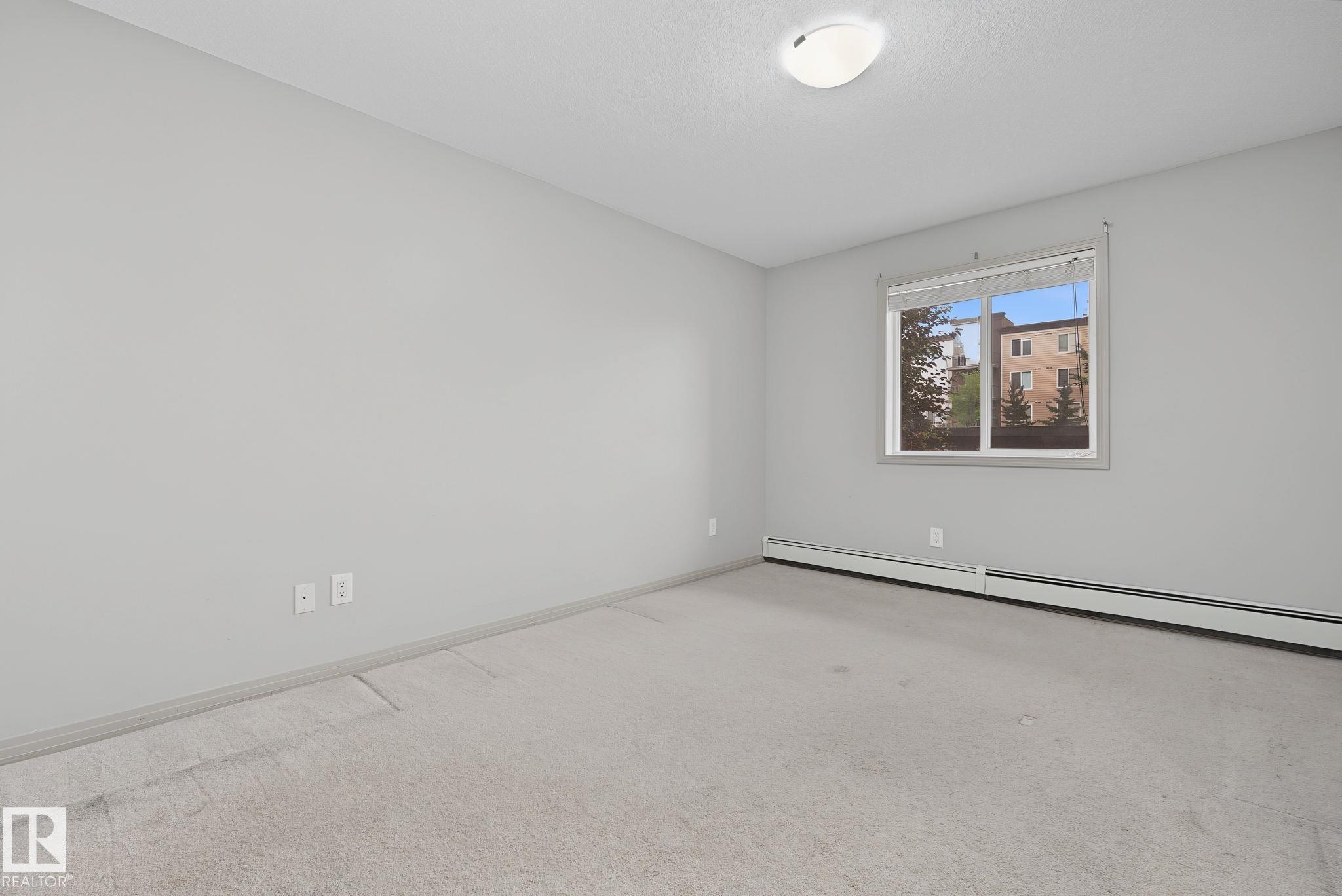 https://zimg.paragon.ice.com/ParagonImages/Property/PM/RAE/225410466/15/0/0/3101badf4f7e8b94e49e6ea67fcbc2b2/1/579c888c8c69655f5982be88fa1314ef/225410466-bb2d92b5-4adf-4c11-93b8-7705ac37edb8.JPG