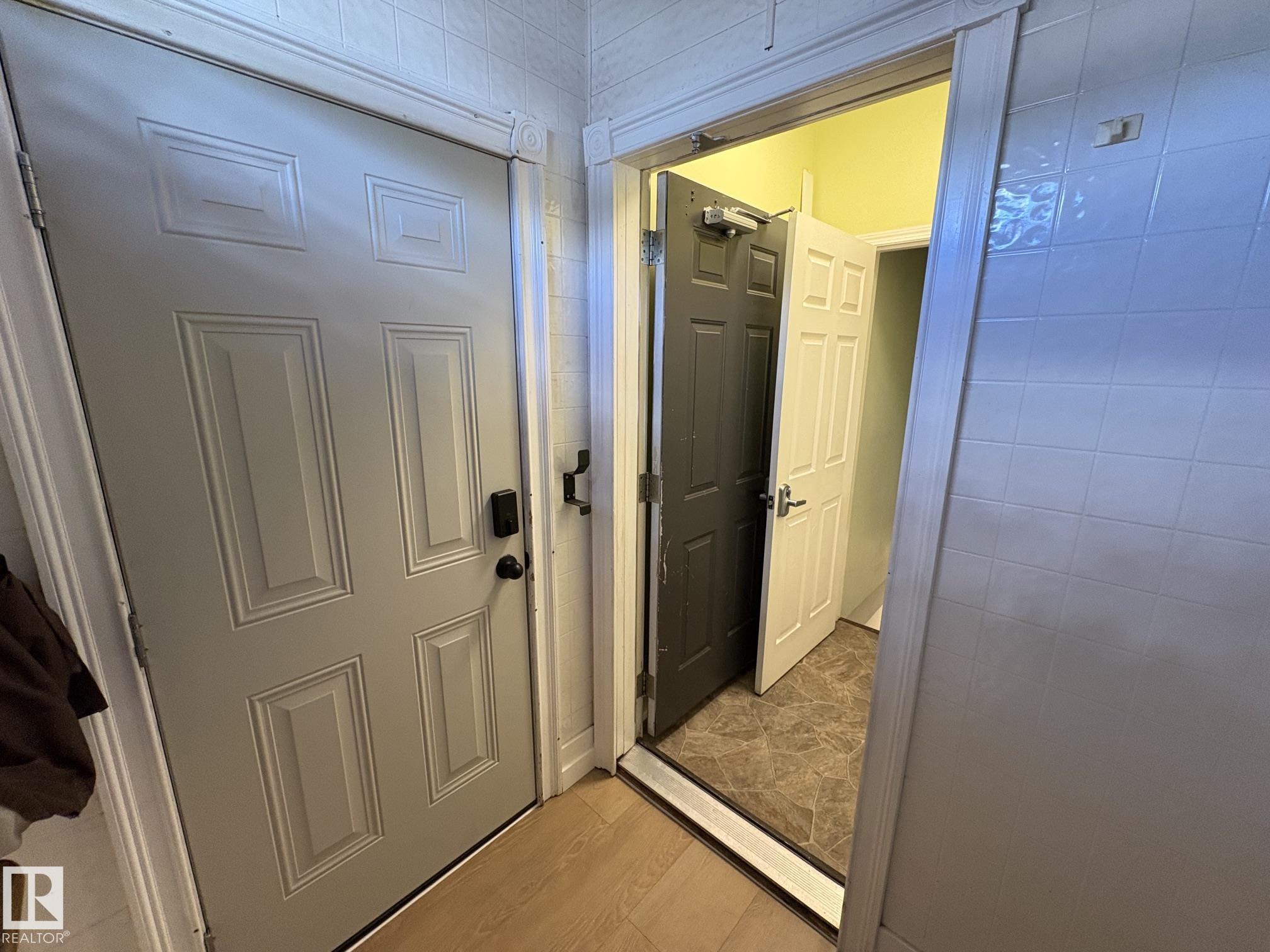 Photo 22 at 11511 101 Street NW, Spruce Avenue, Edmonton