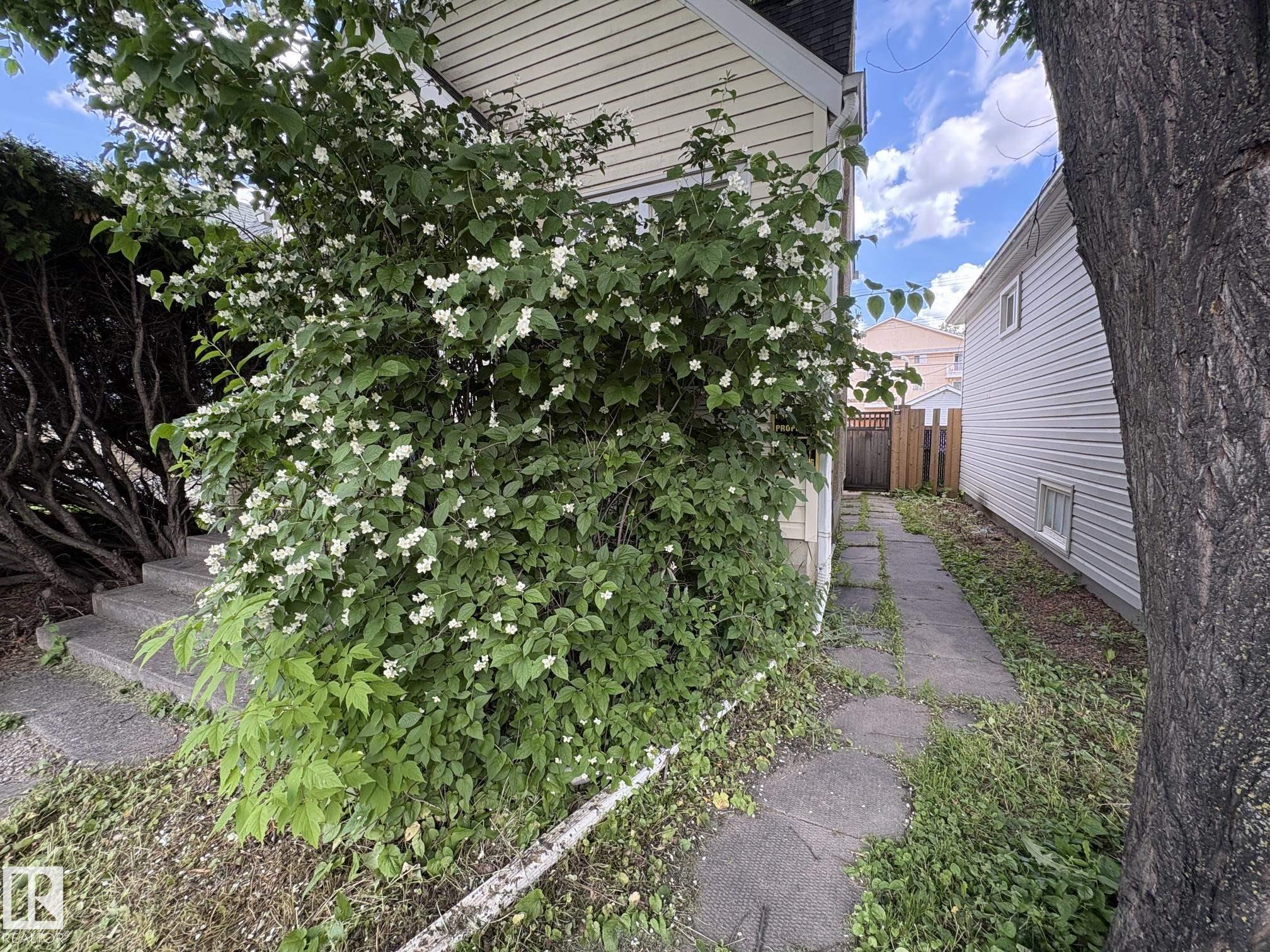 Photo 43 at 11511 101 Street NW, Spruce Avenue, Edmonton
