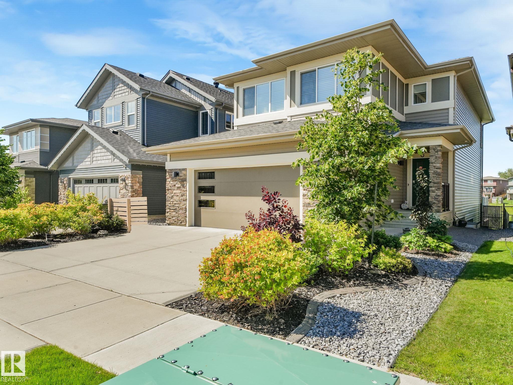 2716 202 Street NW, The Uplands, Edmonton