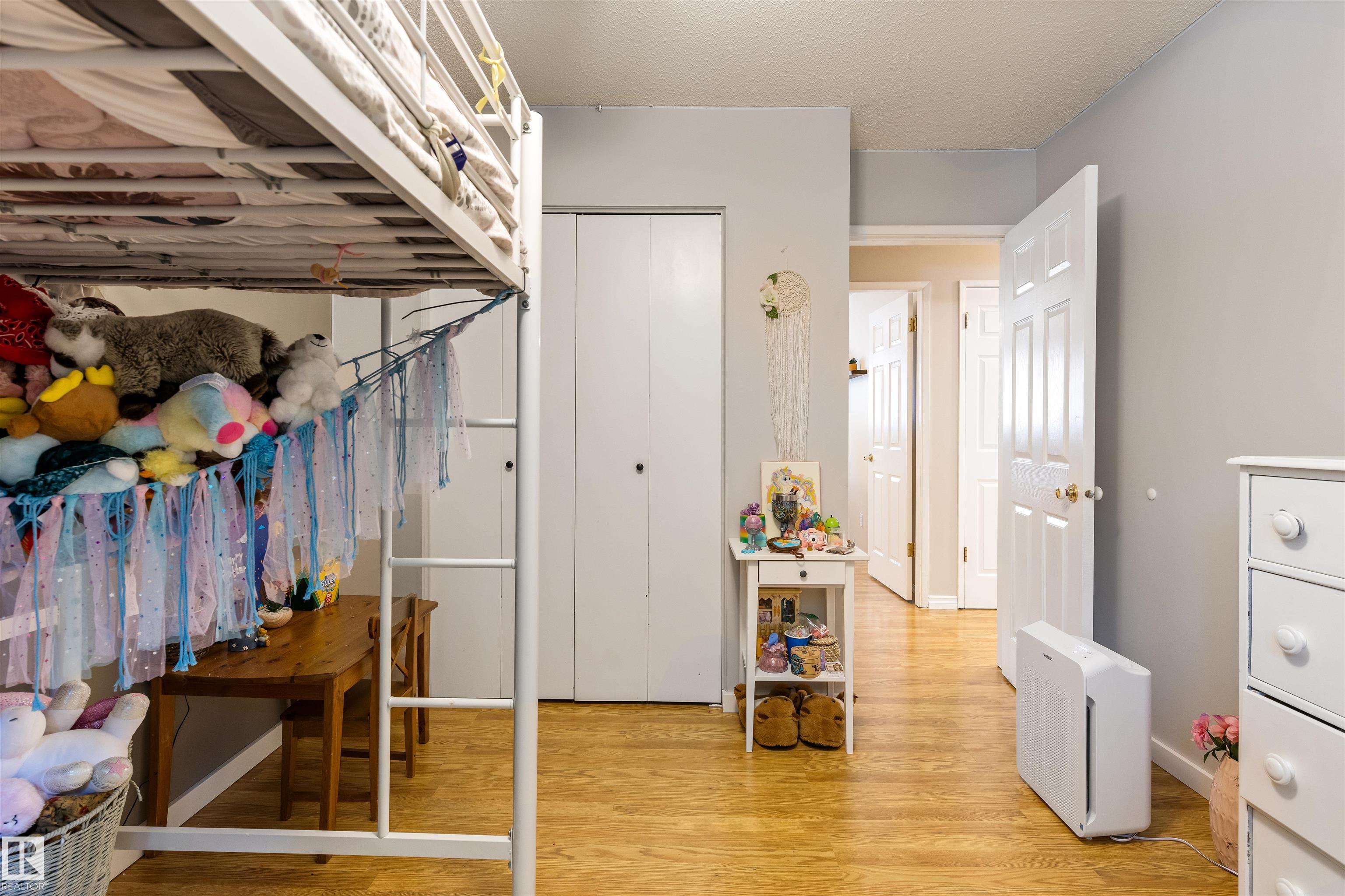 Photo 19 at 26 Milburn Crescent, Mission, St. Albert