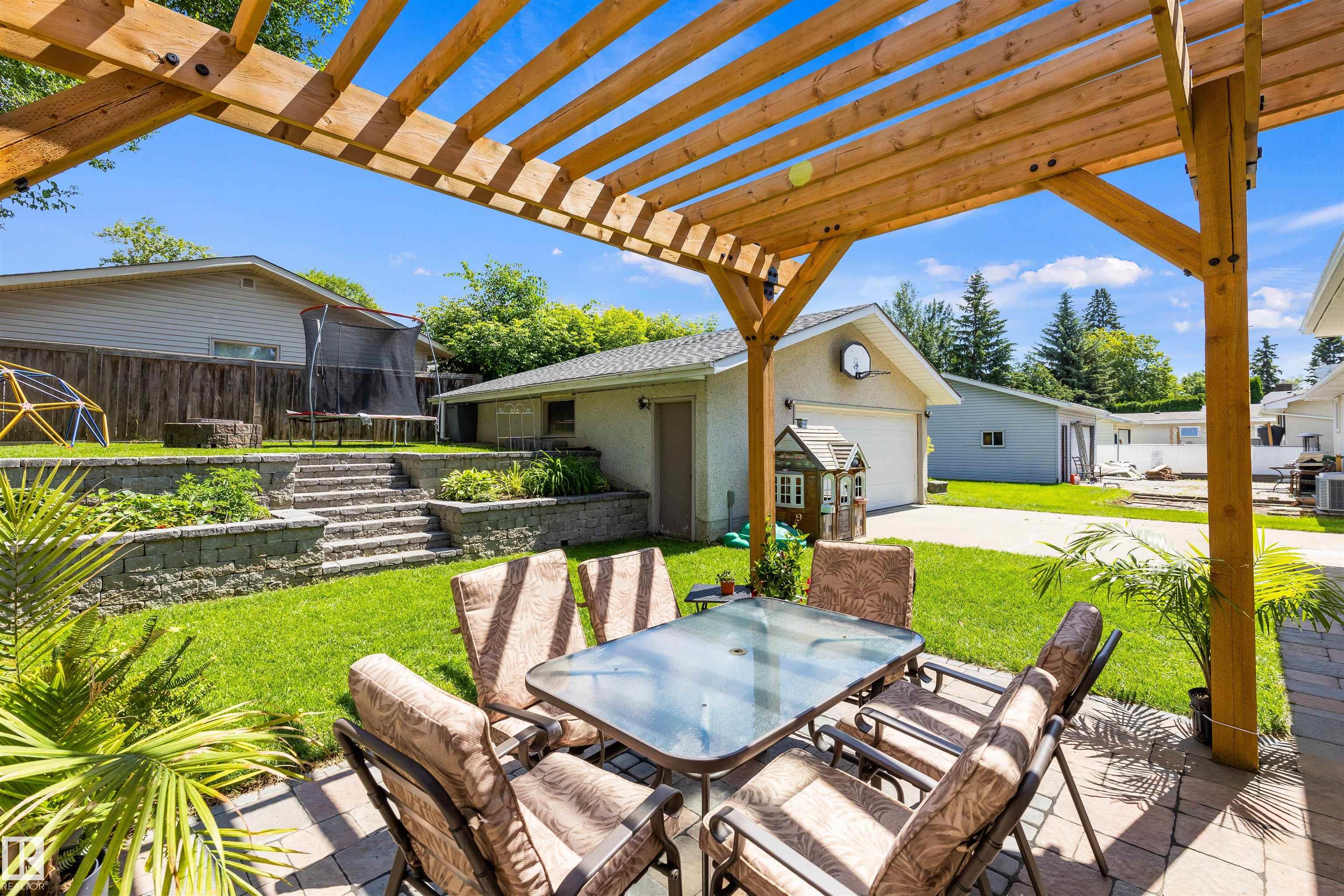 Photo 36 at 26 Milburn Crescent, Mission, St. Albert