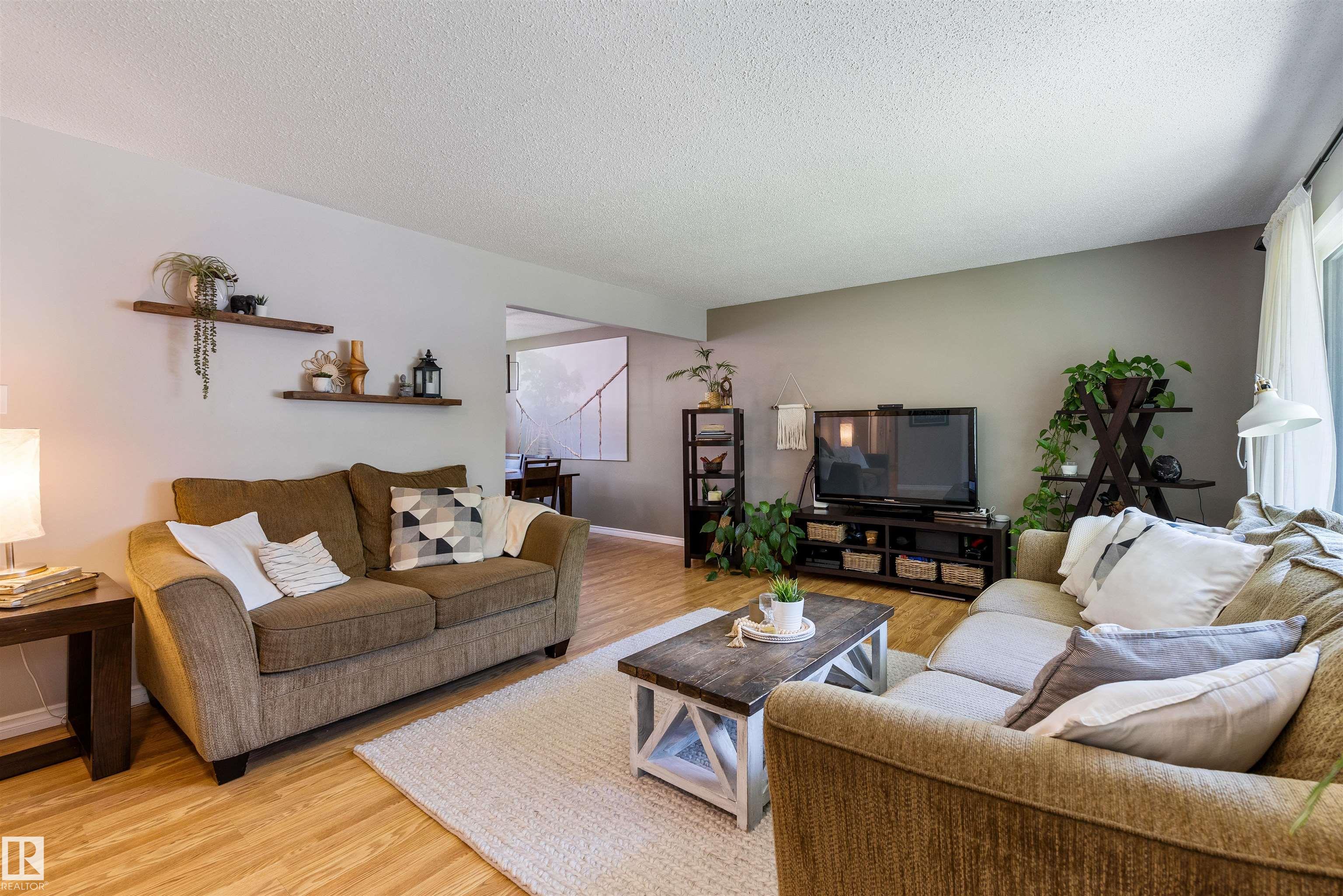26 Milburn Crescent, Mission, St. Albert