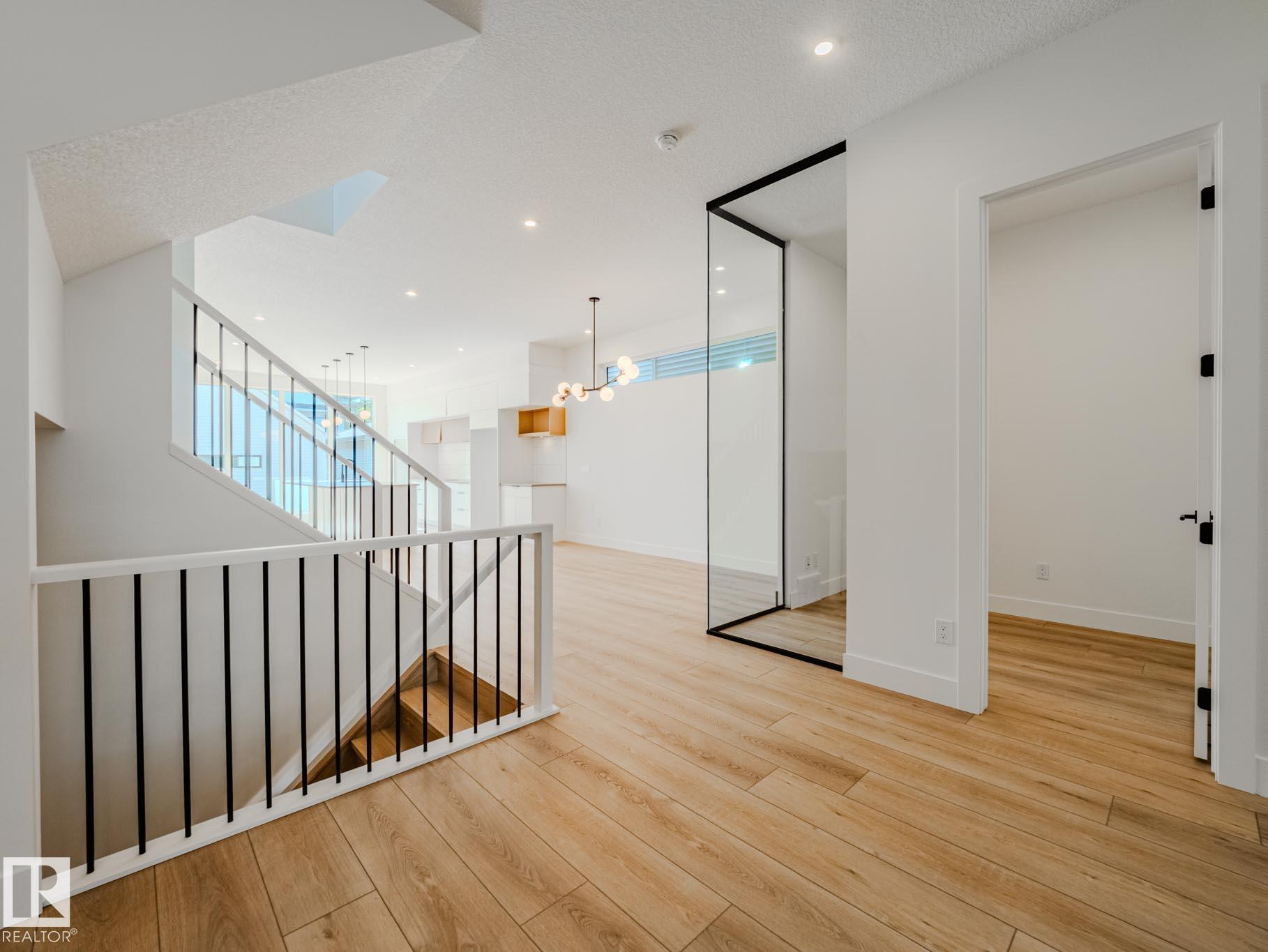 Photo 12 at 14315 98 Avenue NW, Crestwood, Edmonton