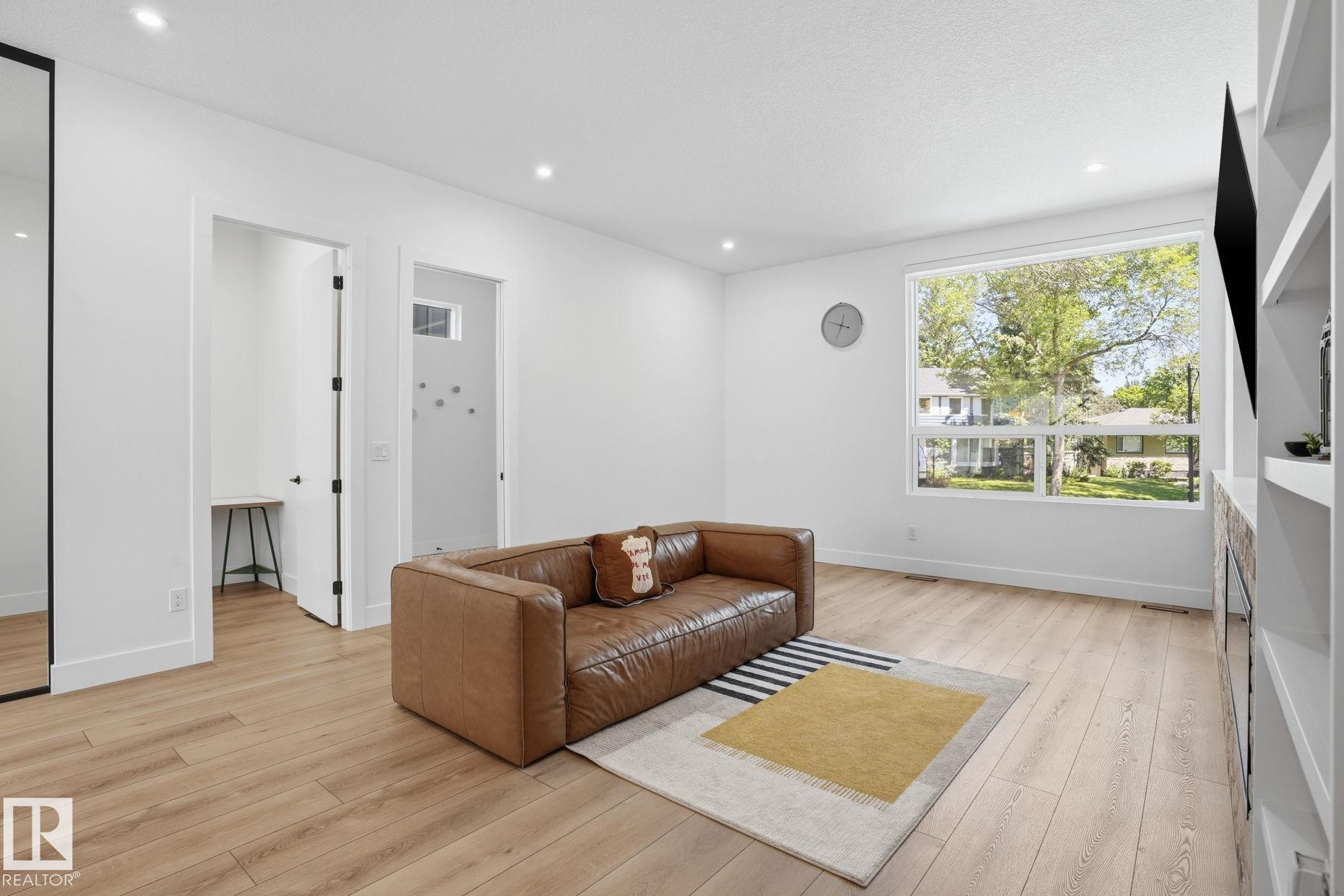 Photo 8 at 14315 98 Avenue NW, Crestwood, Edmonton