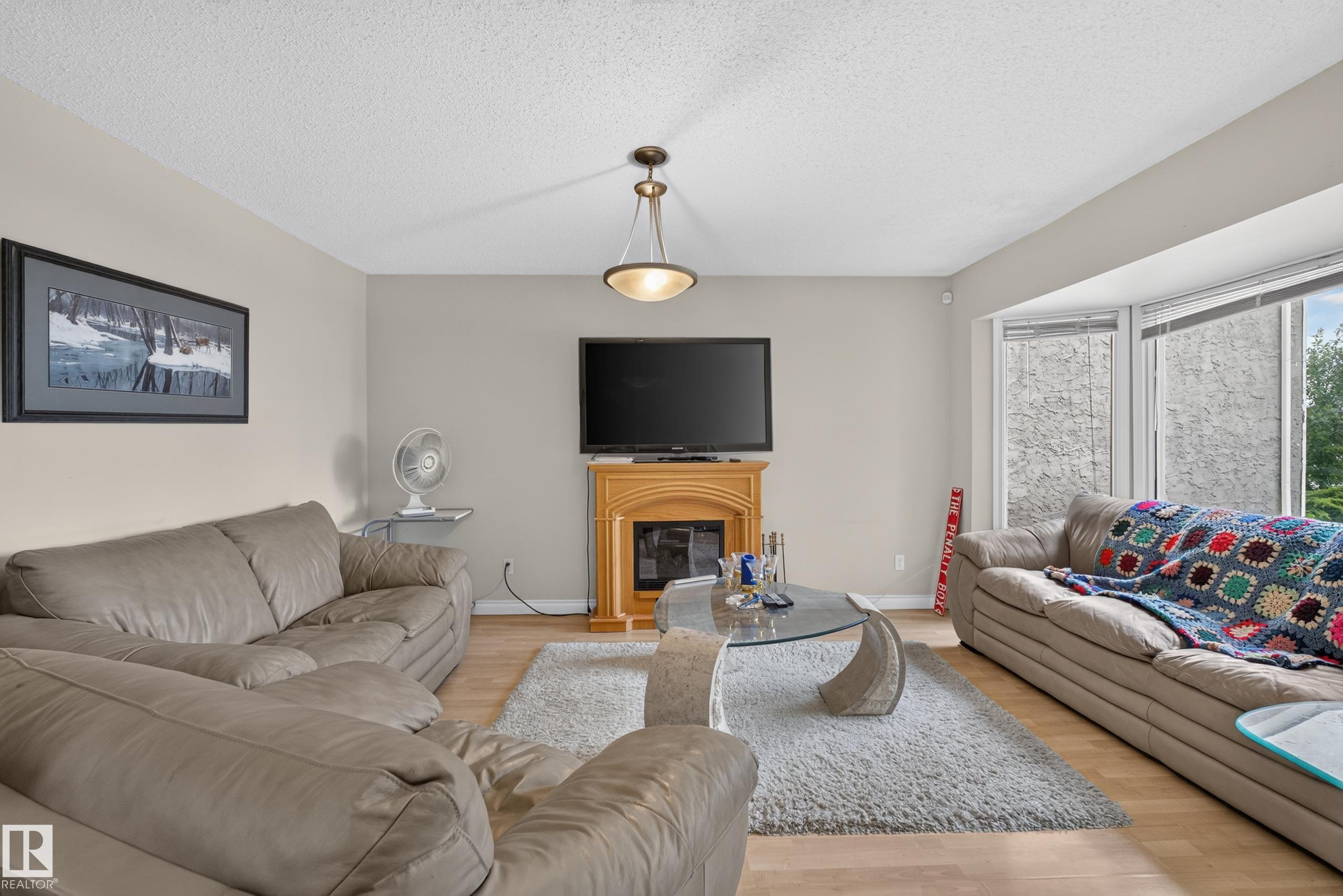 Photo 16 at 3841 62 Street NW, Greenview, Edmonton