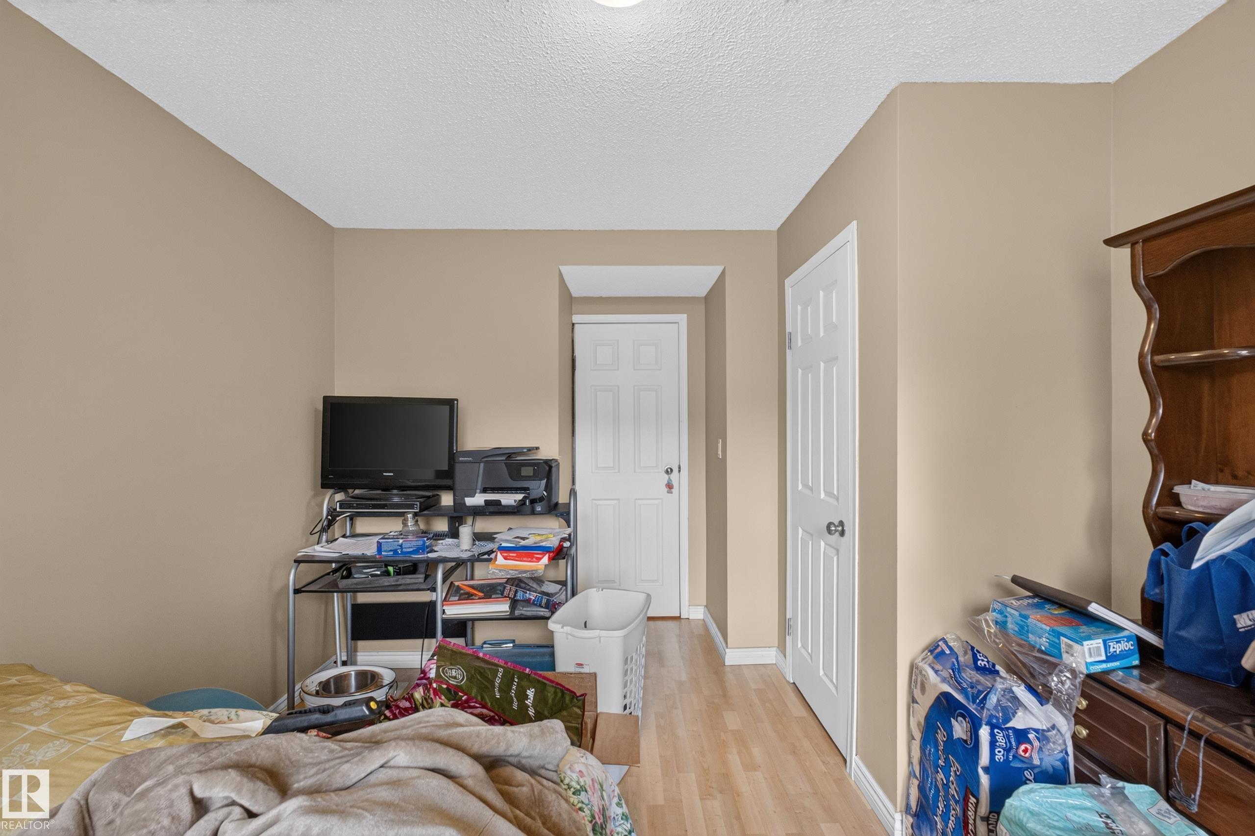 Photo 22 at 3841 62 Street NW, Greenview, Edmonton