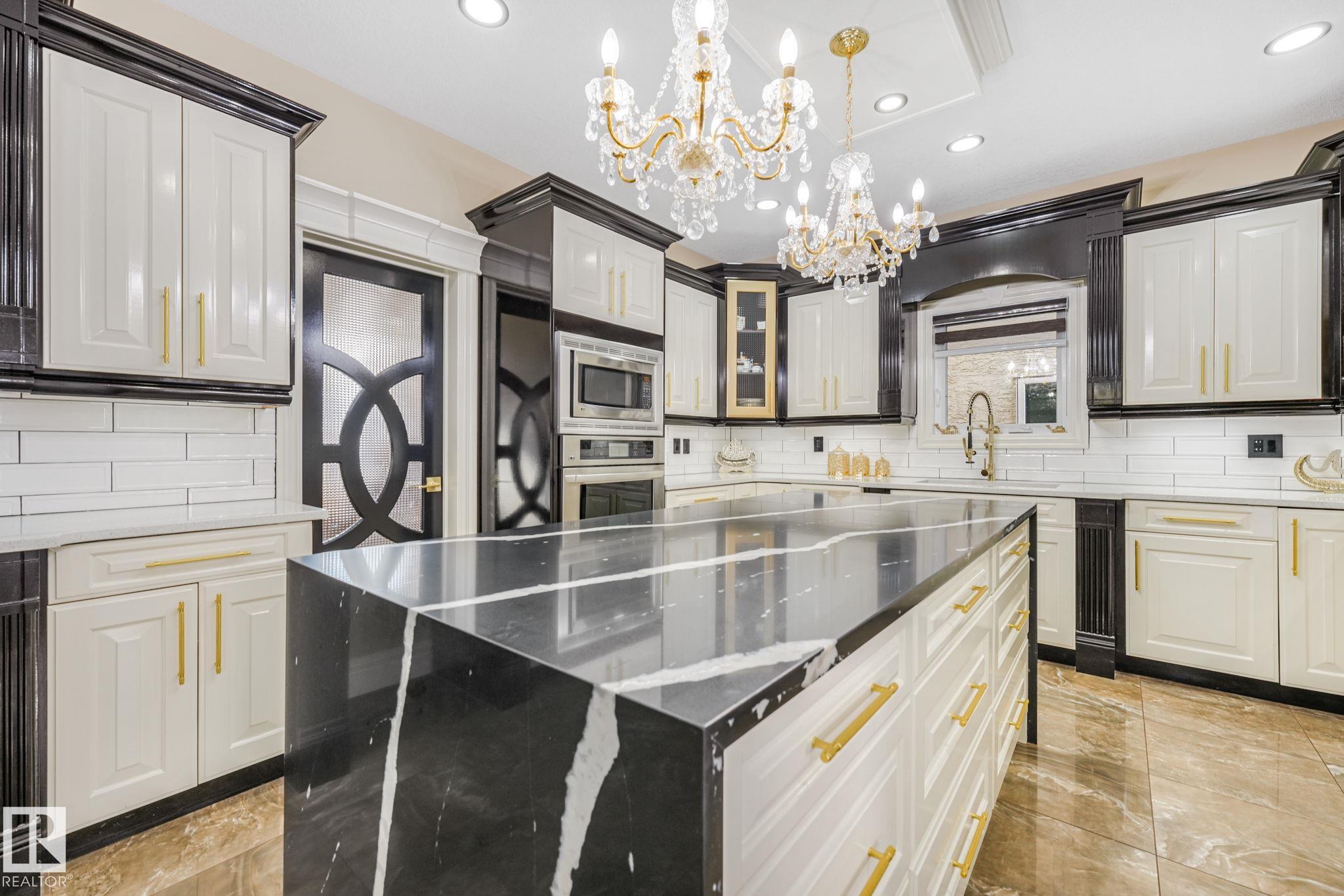 Photo 7 at 1511 68 Street SW, Summerside, Edmonton