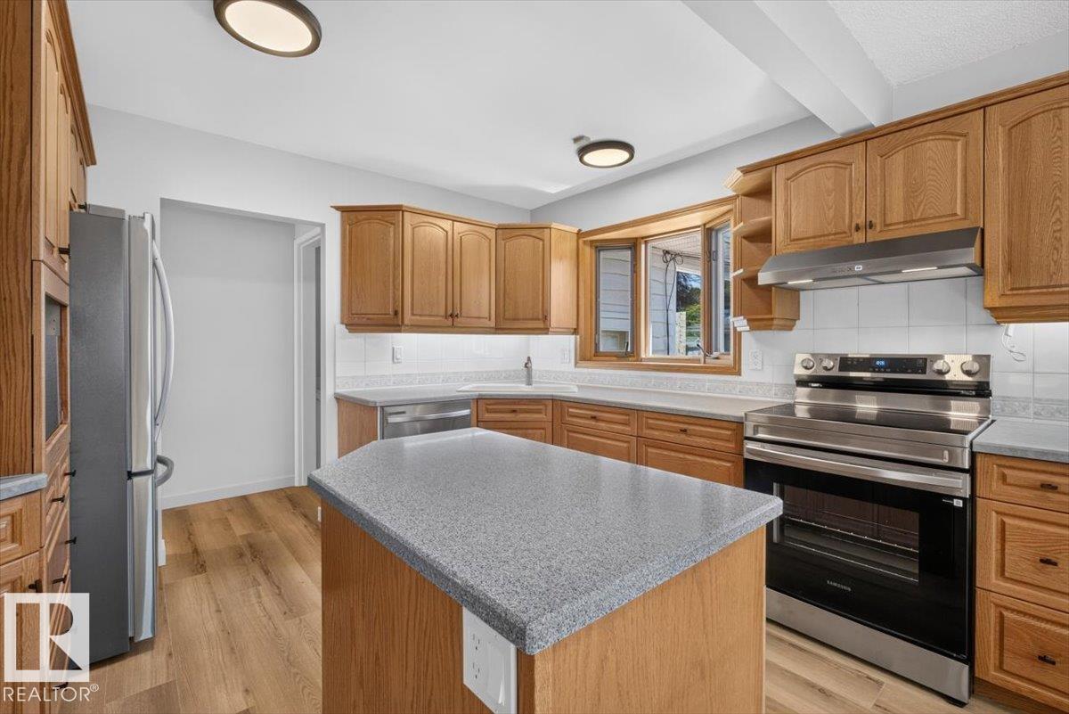 https://zimg.paragon.ice.com/ParagonImages/Property/PM/RAE/225410554/13/0/0/623a9517aedd9a4b1efa3afe0bfc7691/1/b5d2c9d6796bf83508dfa84c6c306168/225410554-0ffce2f7-0e6a-4ae9-83e5-34ccd3cd6869.JPG