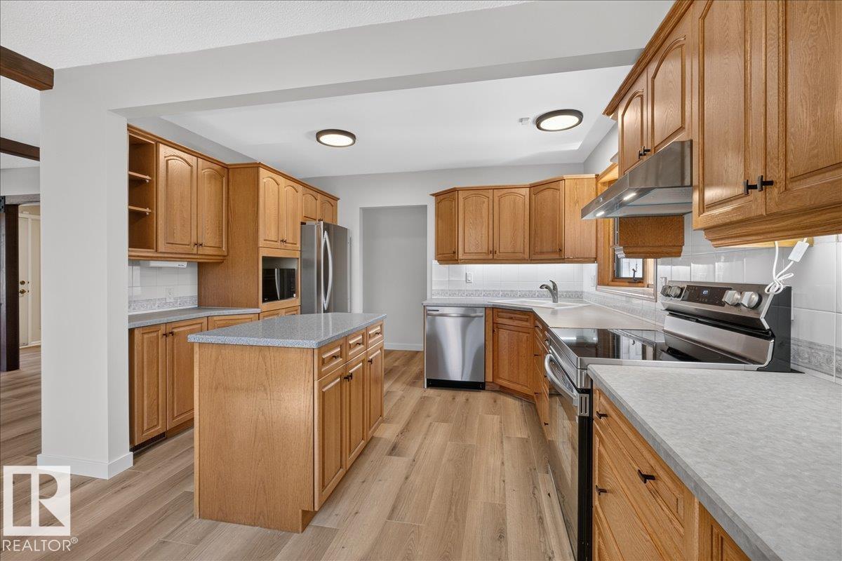 https://zimg.paragon.ice.com/ParagonImages/Property/PM/RAE/225410554/15/0/0/6ef9105f39883b72e6e9350bd17725b2/1/b5d2c9d6796bf83508dfa84c6c306168/225410554-c132c6d5-8259-4840-a6f3-12de536e7720.JPG