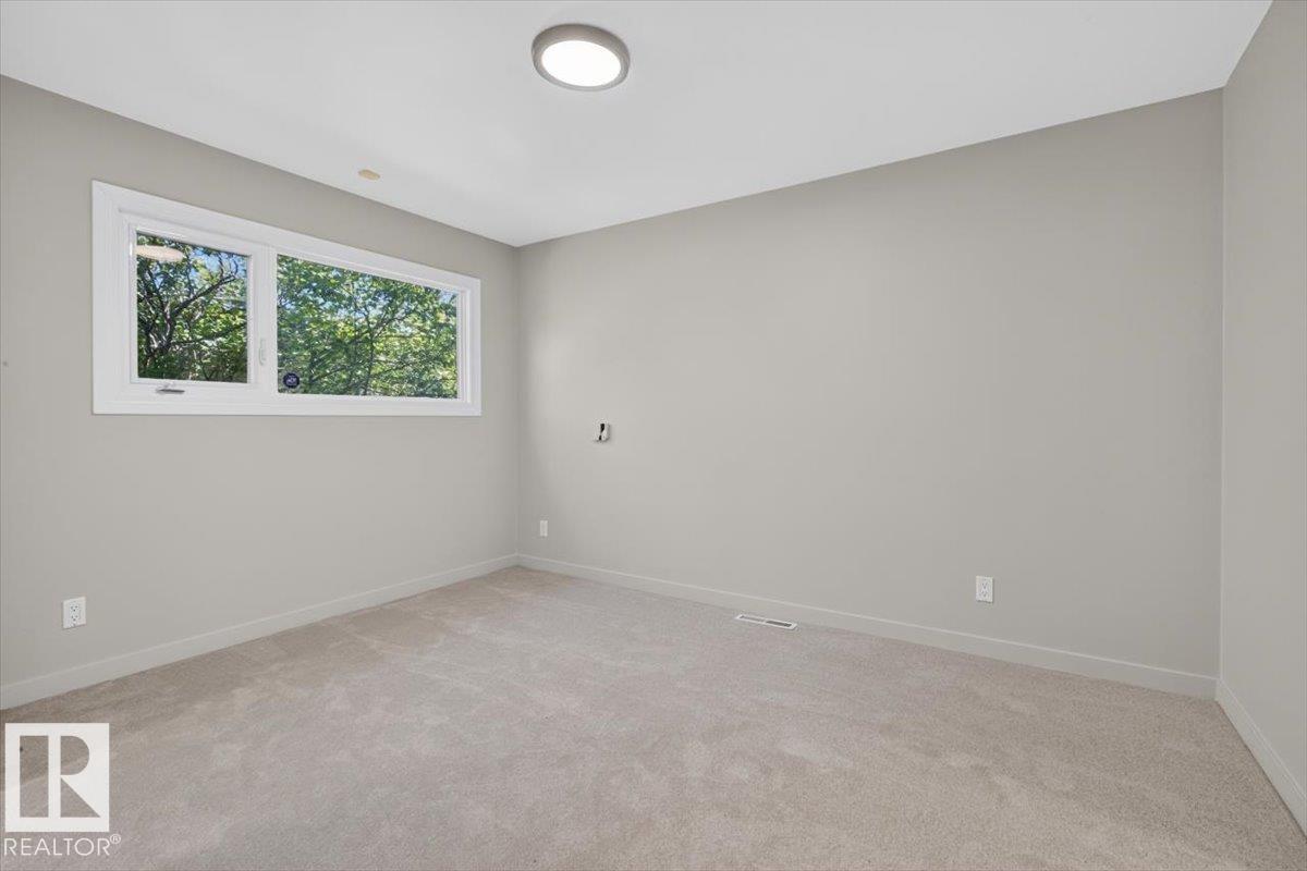 https://zimg.paragon.ice.com/ParagonImages/Property/PM/RAE/225410554/20/0/0/ceb8e8d3ef13b157f3b2f95466e96bba/1/b5d2c9d6796bf83508dfa84c6c306168/225410554-71740fb3-05cc-4101-9e88-a143fe166be8.JPG