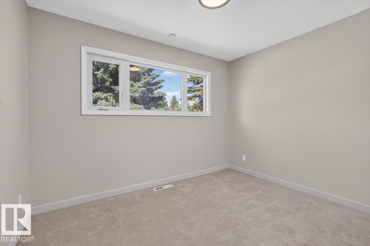 https://zimg.paragon.ice.com/ParagonImages/Property/PM/RAE/225410554/25/0/0/60672cc5bcfb542962fe1f3499d73ef2/1/b5d2c9d6796bf83508dfa84c6c306168/225410554-0c0c5a36-9fe6-4a60-85e1-fcce9cede12f.JPG