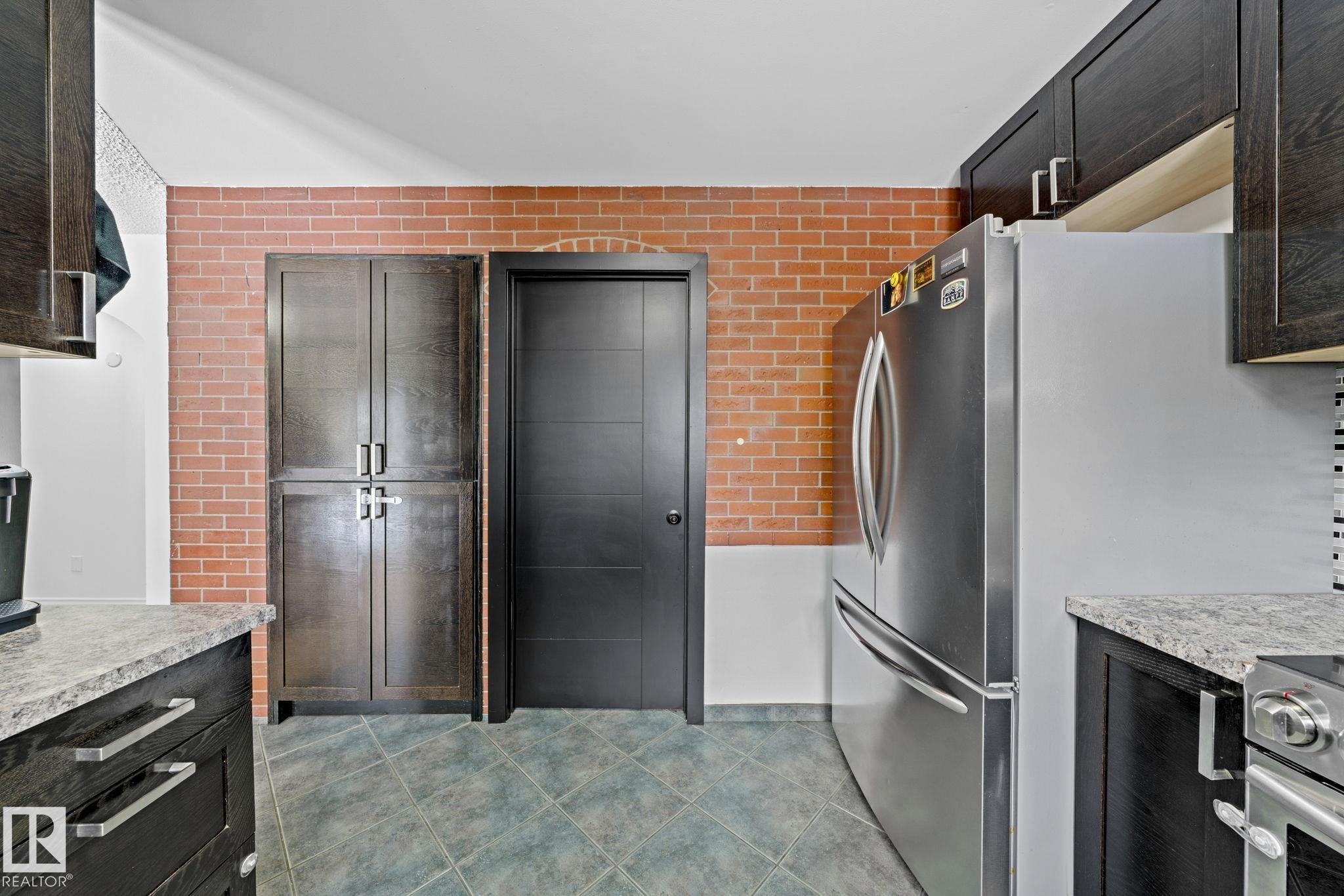 Photo 14 at 5418 17a Avenue NW, Meyokumin, Edmonton