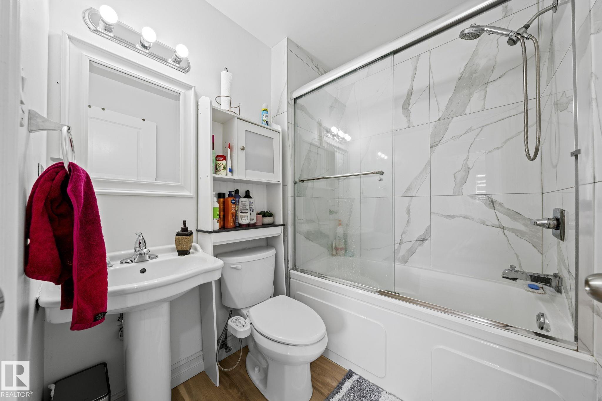 Photo 18 at 5418 17a Avenue NW, Meyokumin, Edmonton