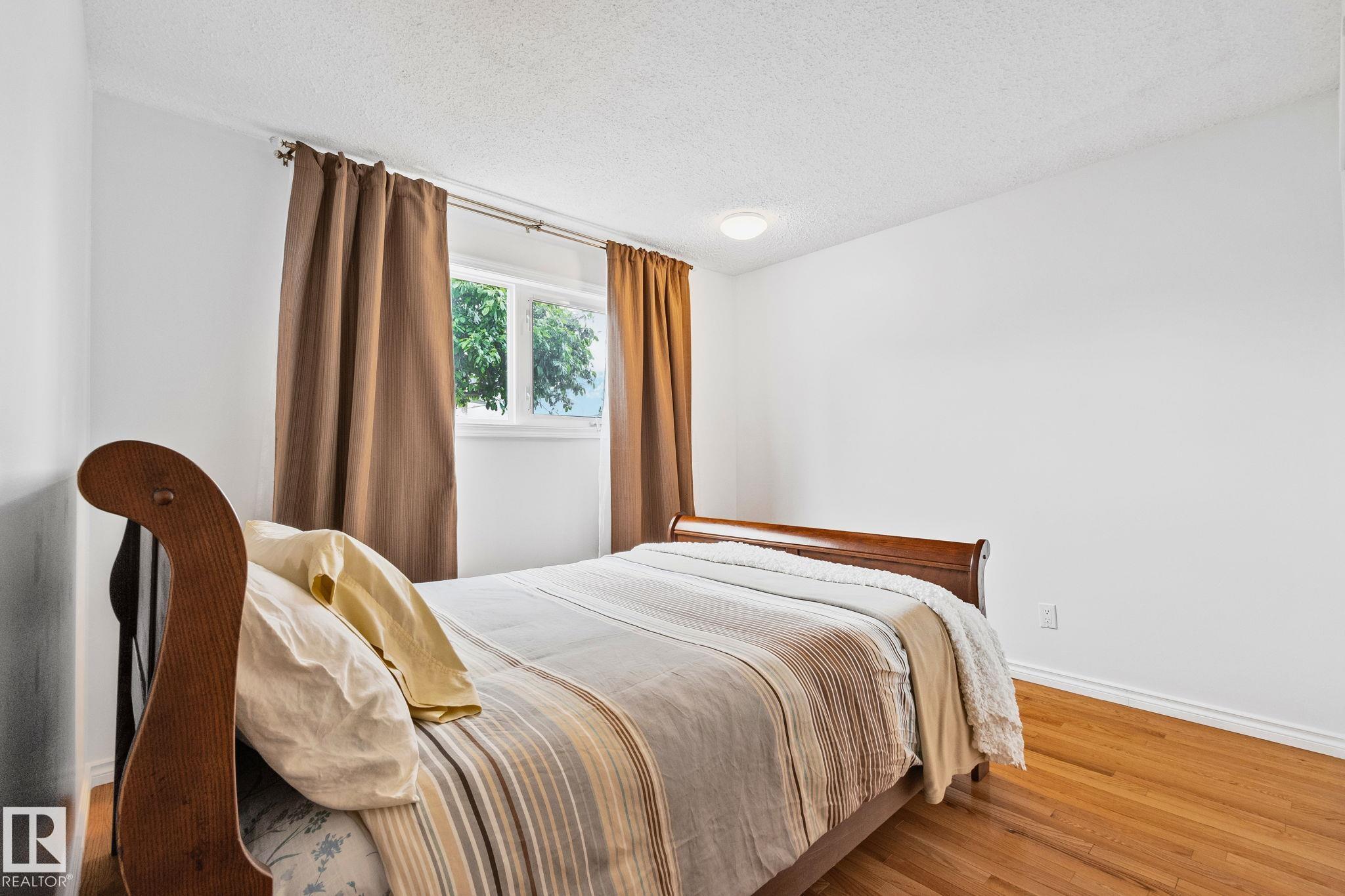 https://zimg.paragon.ice.com/ParagonImages/Property/PM/RAE/225410559/20/0/0/e403a873d0818fcf854cb61f25de221d/1/4a00bf884f35ff92de289f96ccdeb5de/225410559-a8324b35-8c5a-4837-8115-a6304e229d09.JPG