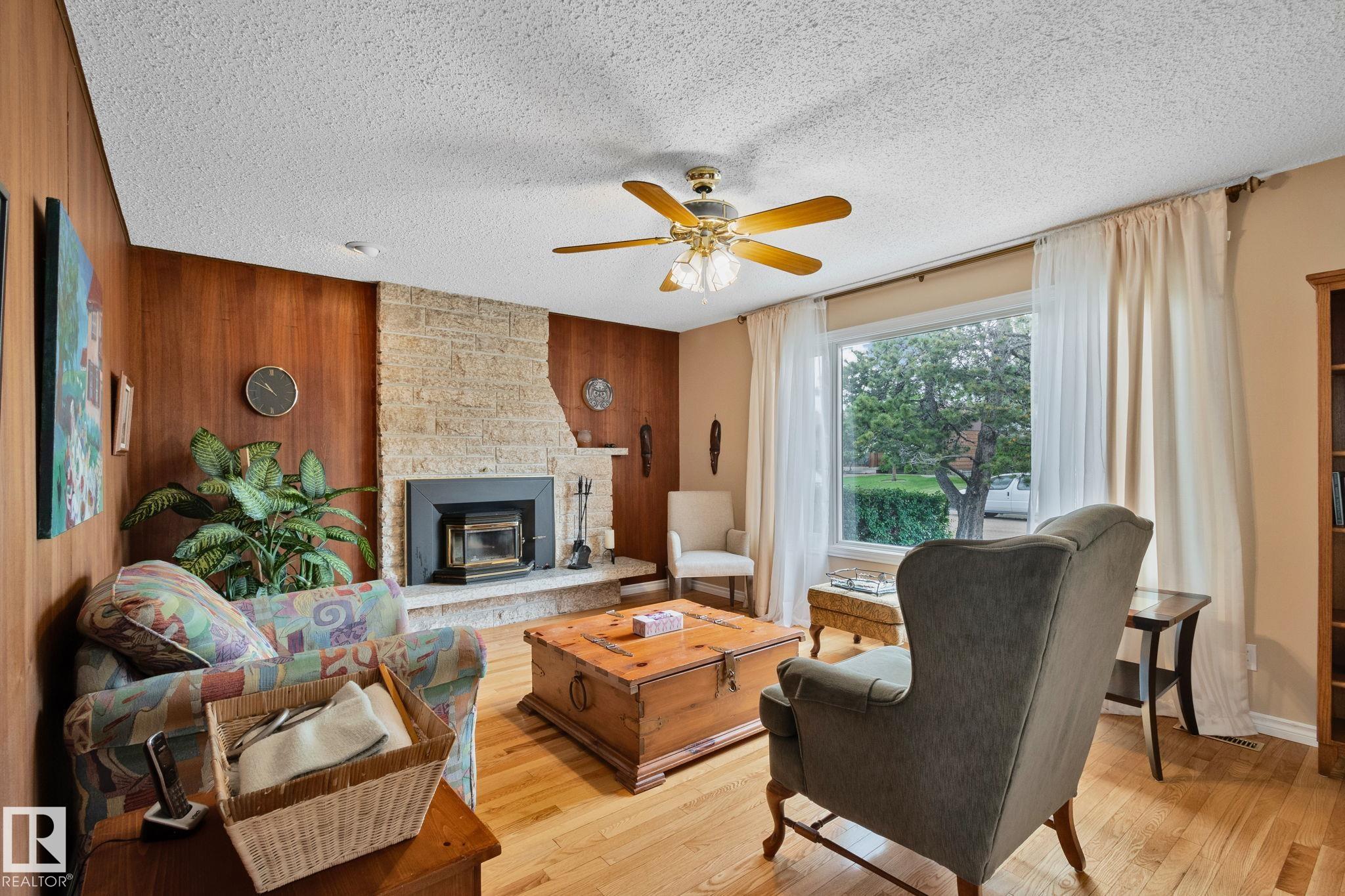 https://zimg.paragon.ice.com/ParagonImages/Property/PM/RAE/225410559/24/0/0/3d50d225bd8b69c2ef7493161def708a/1/4a00bf884f35ff92de289f96ccdeb5de/225410559-fa154549-f49d-4b37-867c-e742ed6078c0.JPG