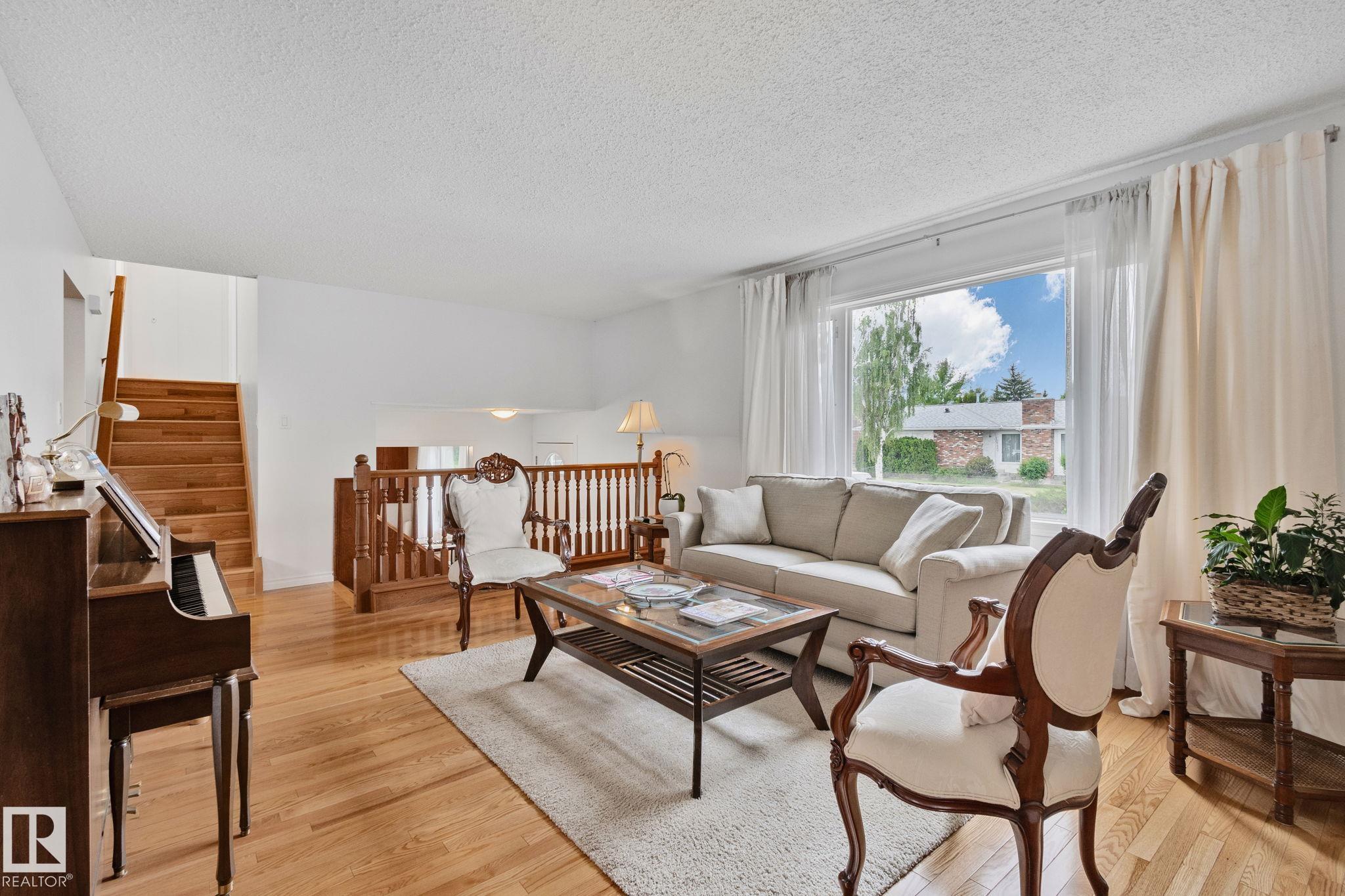 Picture for 10715 33 AV NW