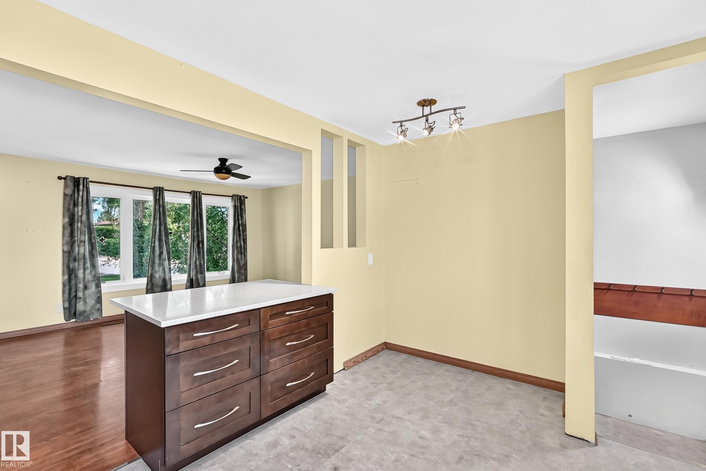Picture for 7032 81 ST NW