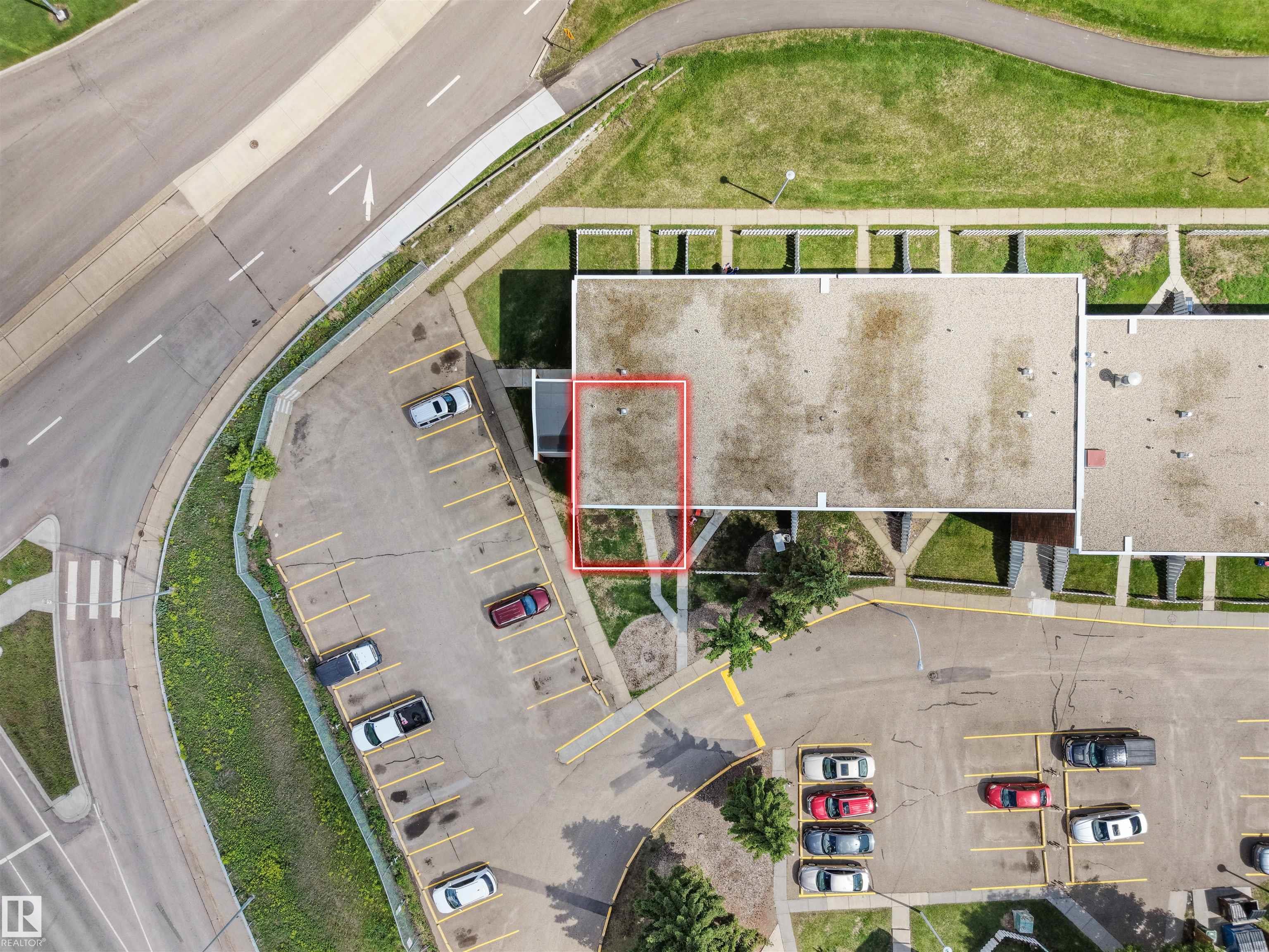 https://zimg.paragon.ice.com/ParagonImages/Property/PM/RAE/225410562/42/0/0/db217f48bce2595edf2c8f8ba2b87169/1/8b850fcd5692432a35f028d93eb3e3e7/225410562-89498487-7A1D-471B-8C40-B7BA55F56926.JPG