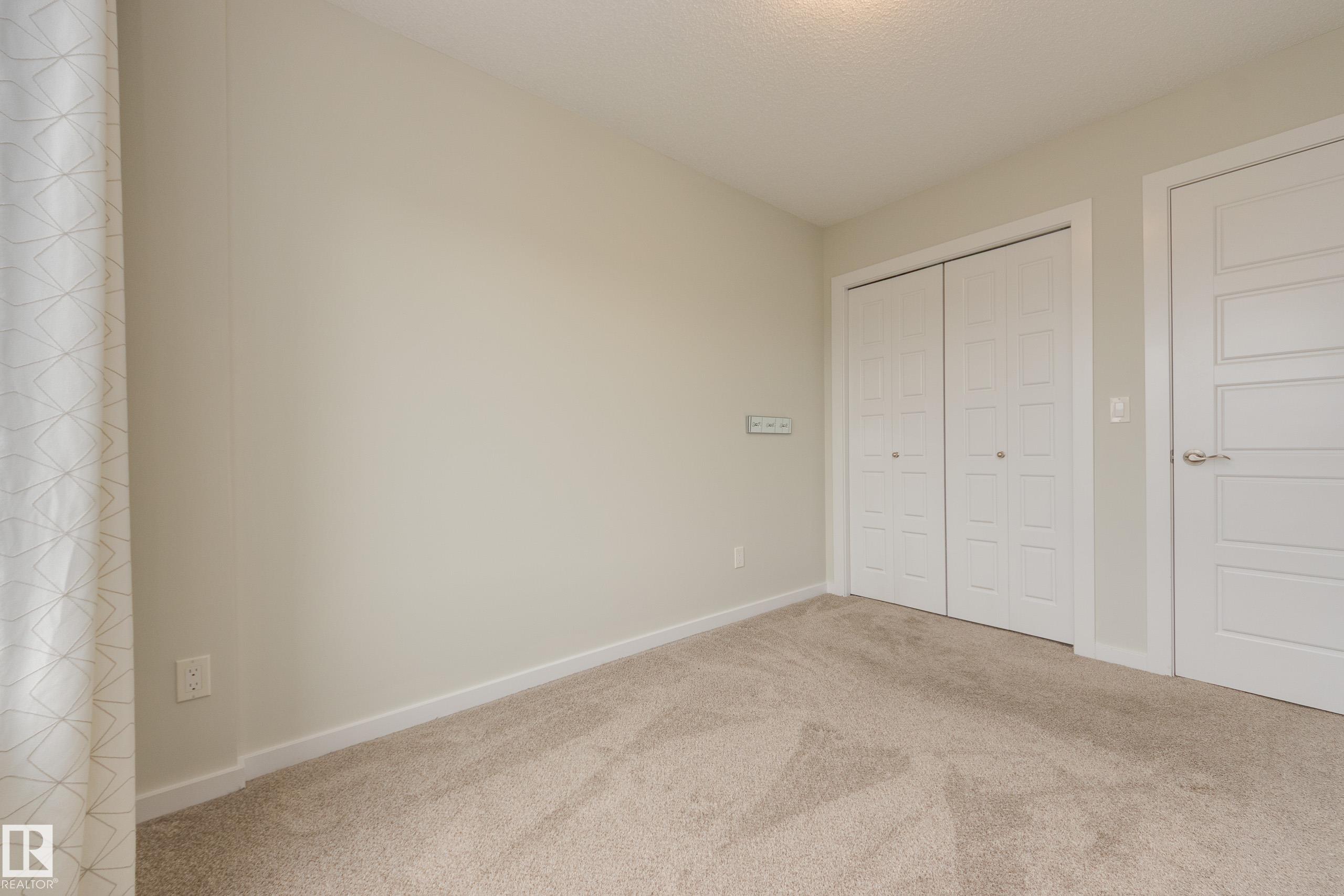 https://zimg.paragon.ice.com/ParagonImages/Property/PM/RAE/225410568/41/0/0/d5de0f1d7bab46bac2d3909c6fadf778/1/31a4d55463c6dc5058ad326d0b7dcd06/225410568-704addc3-aac0-4374-acdc-1a4c5bd63337.JPG