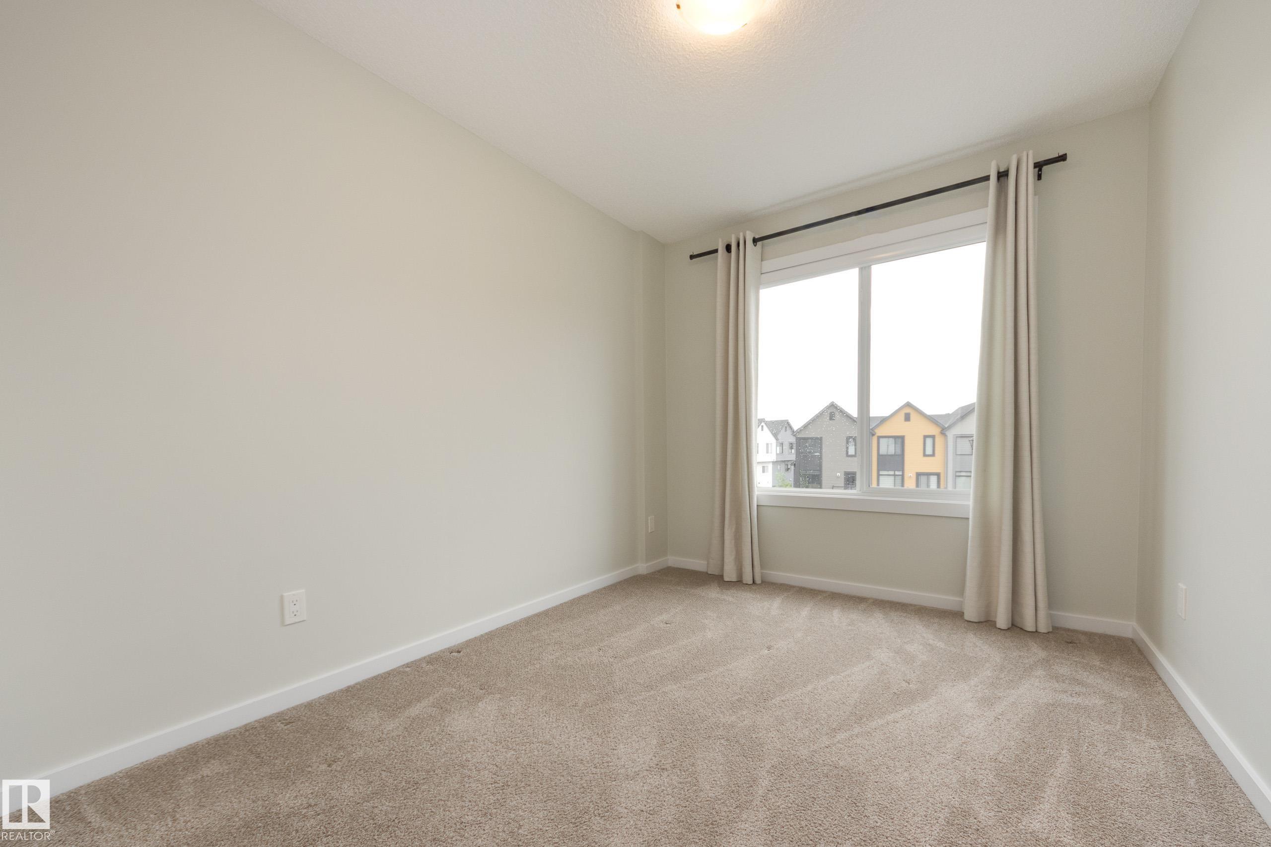 https://zimg.paragon.ice.com/ParagonImages/Property/PM/RAE/225410568/42/0/0/af75dd928b61b93d6b2360202d3bf000/1/31a4d55463c6dc5058ad326d0b7dcd06/225410568-0c85d46b-8809-48f5-9e58-5c836b9d6af3.JPG