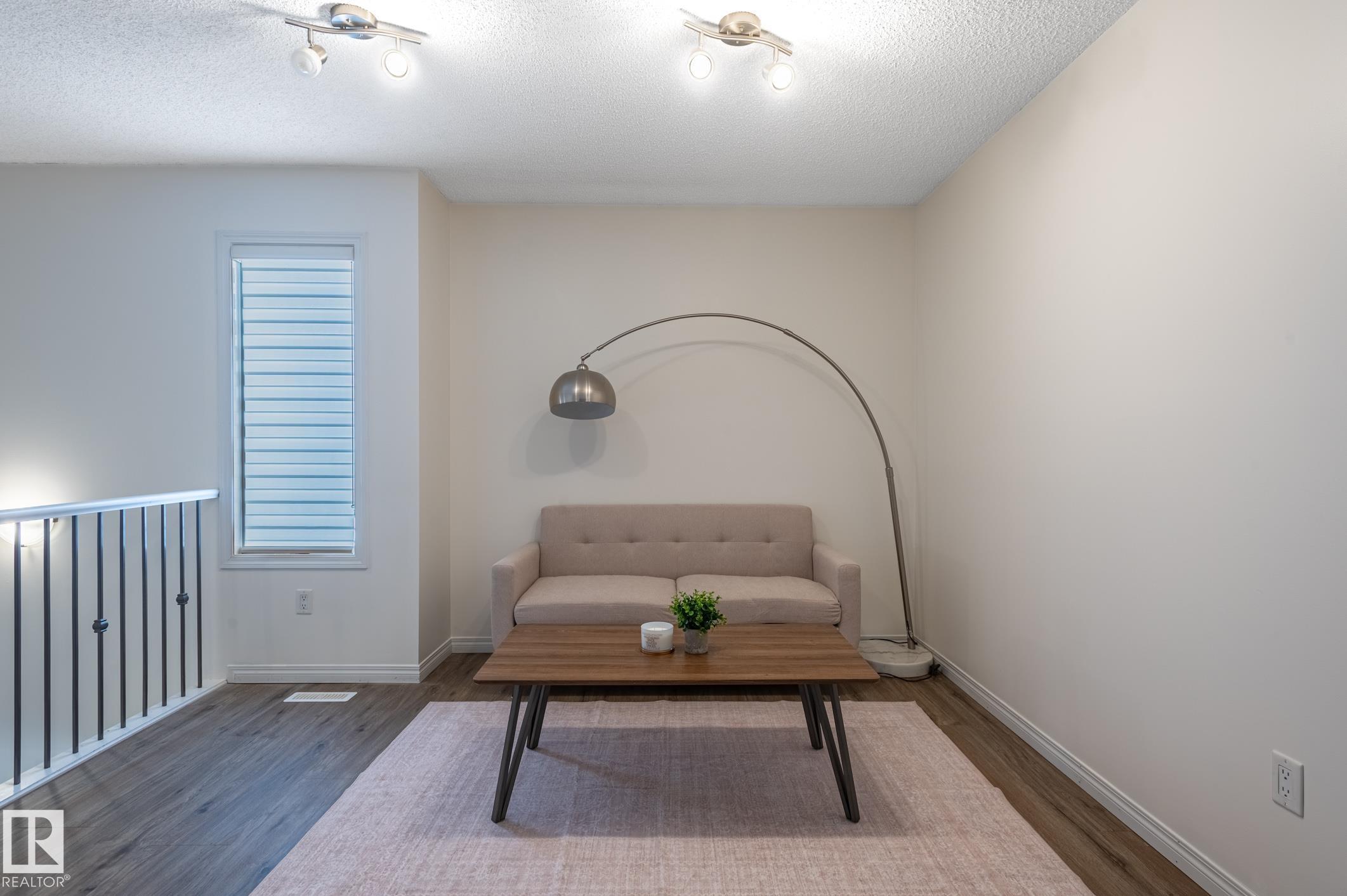 https://zimg.paragon.ice.com/ParagonImages/Property/PM/RAE/225410578/31/0/0/ca64d6936eb16624509a367885da119d/1/a896be8ef000ec018ebffbc592fd591c/225410578-d8403f83-e87a-49cd-8ac1-09c2a52e165c.JPG