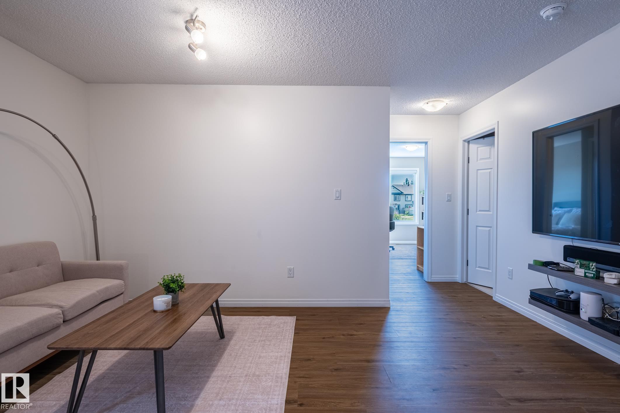 https://zimg.paragon.ice.com/ParagonImages/Property/PM/RAE/225410578/32/0/0/127698a6f8ac248de2ed8b3139819b5d/1/a896be8ef000ec018ebffbc592fd591c/225410578-a0e42ecf-e998-41b0-9453-90f18a1c6e9b.JPG