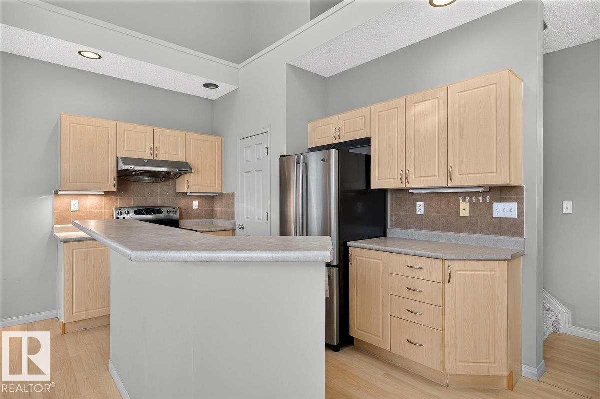 Photo 18 at 20 - 4821 Terwillegar Common NW, South Terwillegar, Edmonton