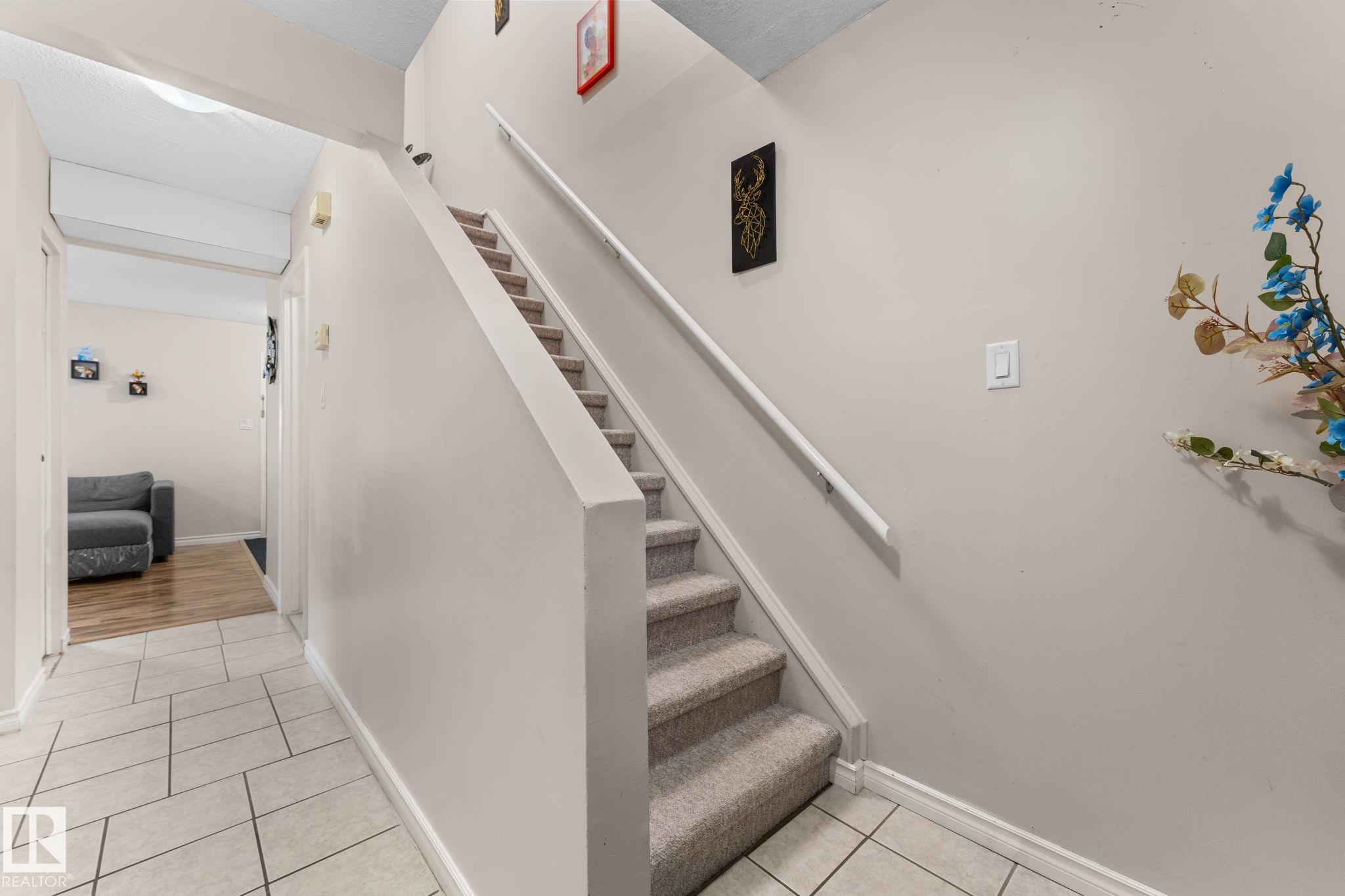 https://zimg.paragon.ice.com/ParagonImages/Property/PM/RAE/225410588/16/0/0/777627a8caa3209788365a280c39c1e0/1/40627dd28ebc5afe3a8cf1a27bb99564/225410588-1bf33500-607a-4db2-9f2e-0ce932784082.JPG