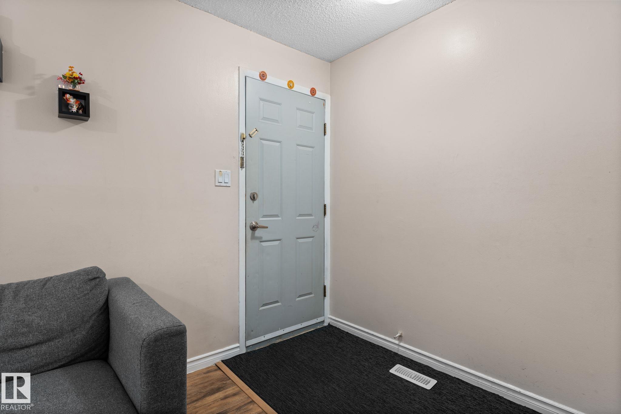 https://zimg.paragon.ice.com/ParagonImages/Property/PM/RAE/225410588/2/0/0/02ef6c04ce8033c319279848f46e017a/1/40627dd28ebc5afe3a8cf1a27bb99564/225410588-2838789c-da34-45dd-8627-485f22c1a026.JPG