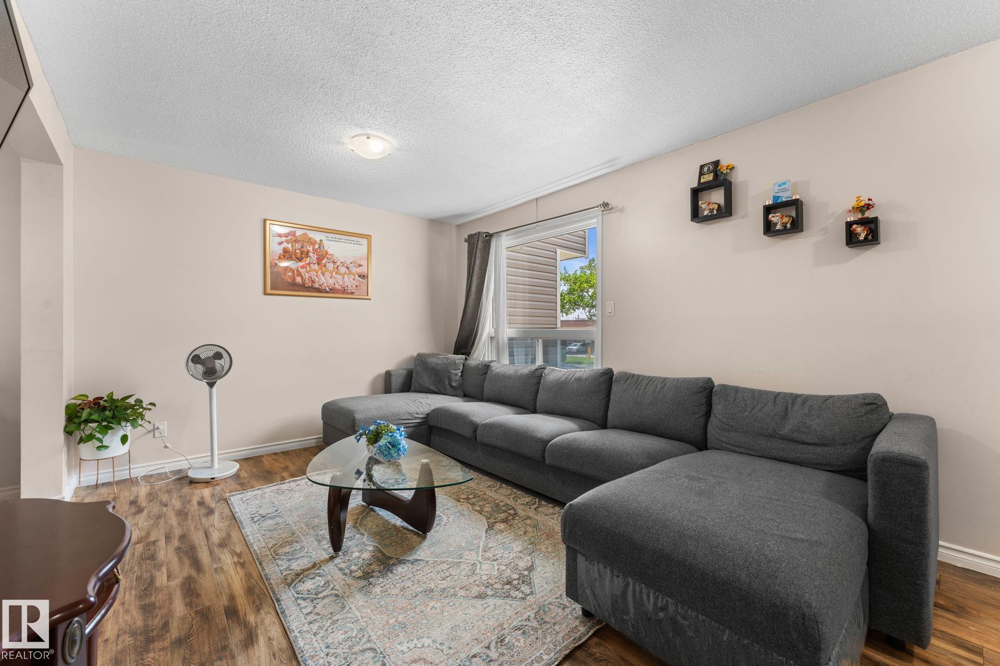 https://zimg.paragon.ice.com/ParagonImages/Property/PM/RAE/225410588/4/0/0/9821157c48d606e39d5acfa85935264d/1/40627dd28ebc5afe3a8cf1a27bb99564/225410588-2de1d0b9-febc-4bb1-b502-026ec24e9abd.JPG