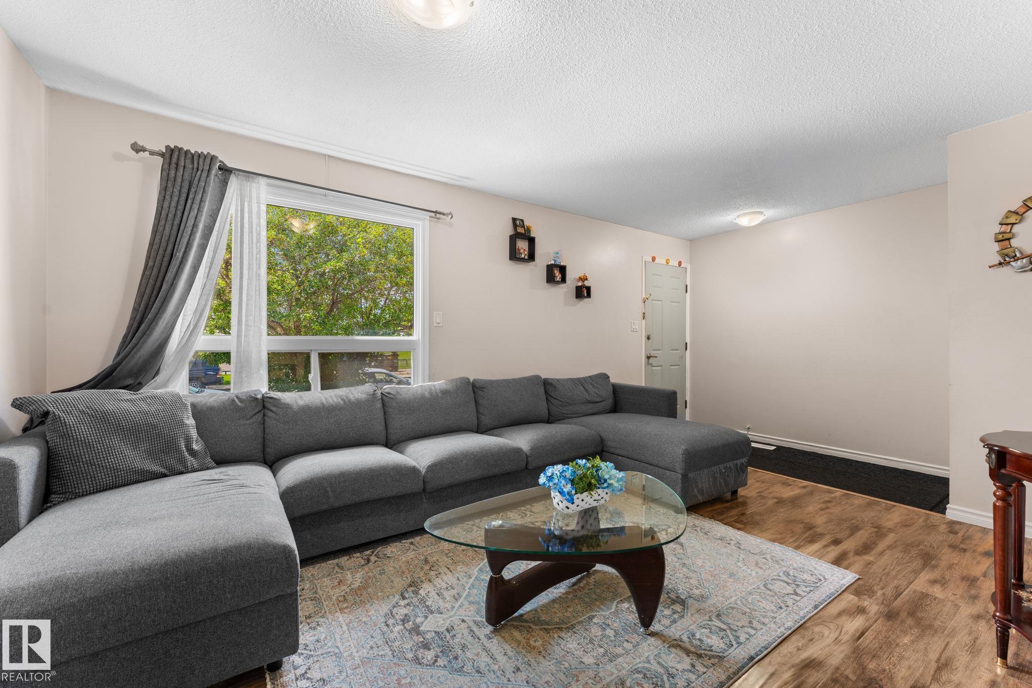https://zimg.paragon.ice.com/ParagonImages/Property/PM/RAE/225410588/5/0/0/d6ebc34db1961e1c2b490f805c441043/1/40627dd28ebc5afe3a8cf1a27bb99564/225410588-8434c24d-03cb-44f3-87b6-77cd00406727.JPG