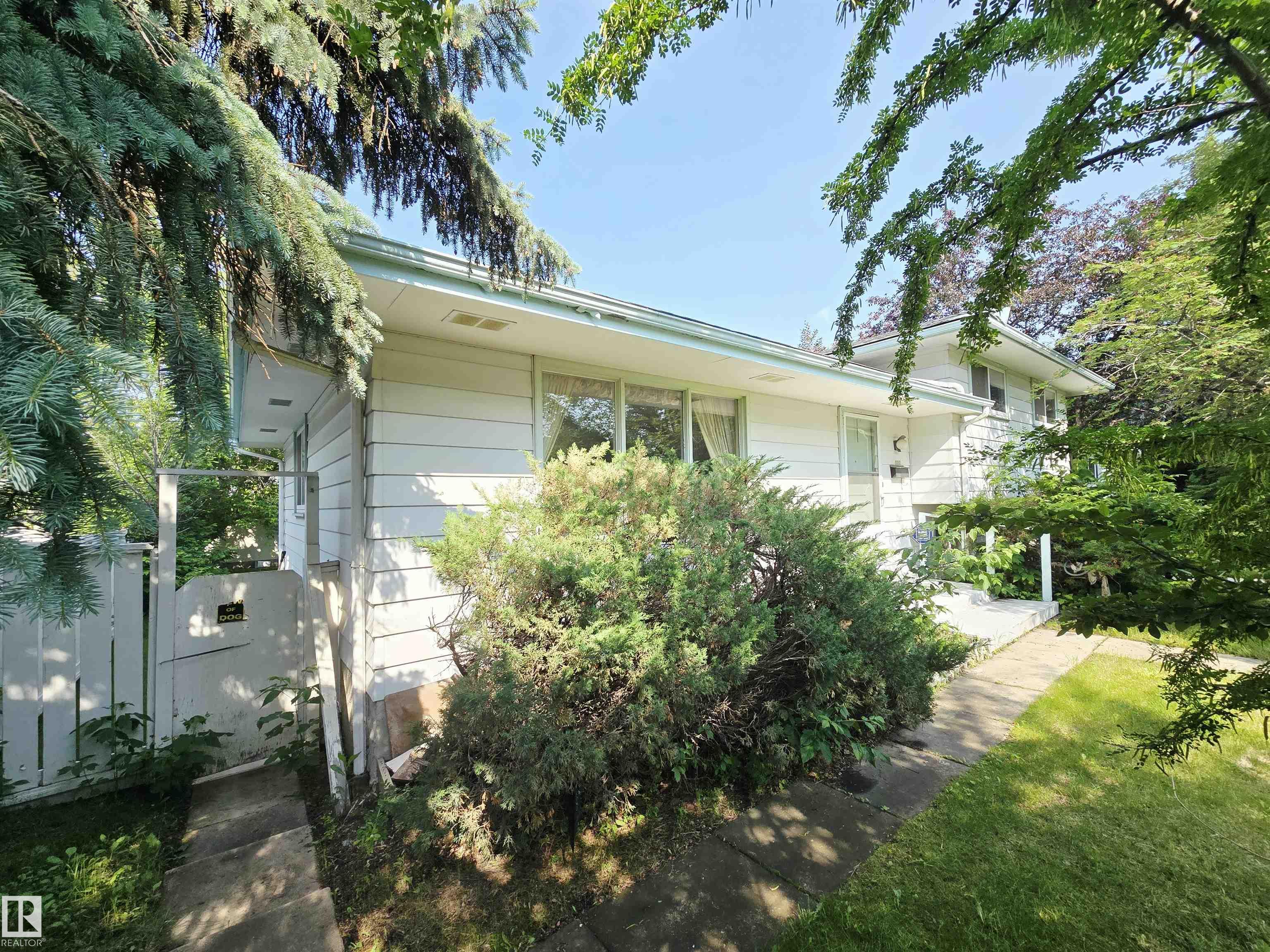 Picture for 5012 143 ST NW
