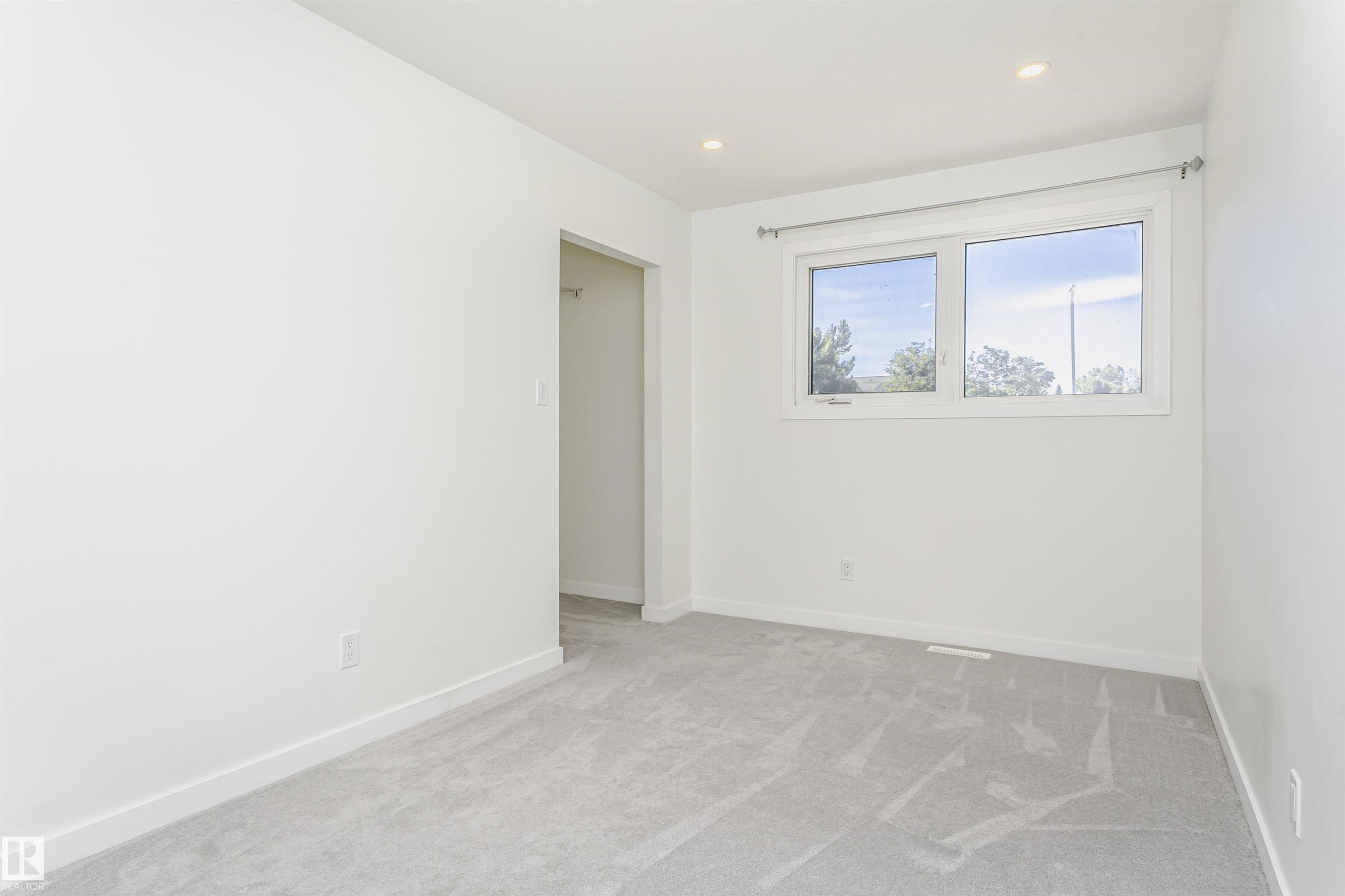 Photo 29 at 17716 84 Avenue NW, Thorncliffe, Edmonton