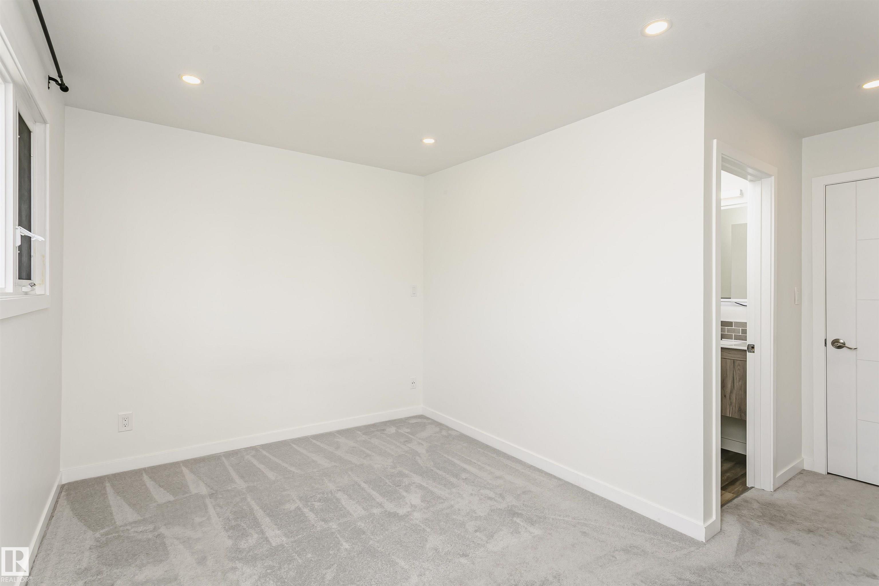 Photo 30 at 17716 84 Avenue NW, Thorncliffe, Edmonton