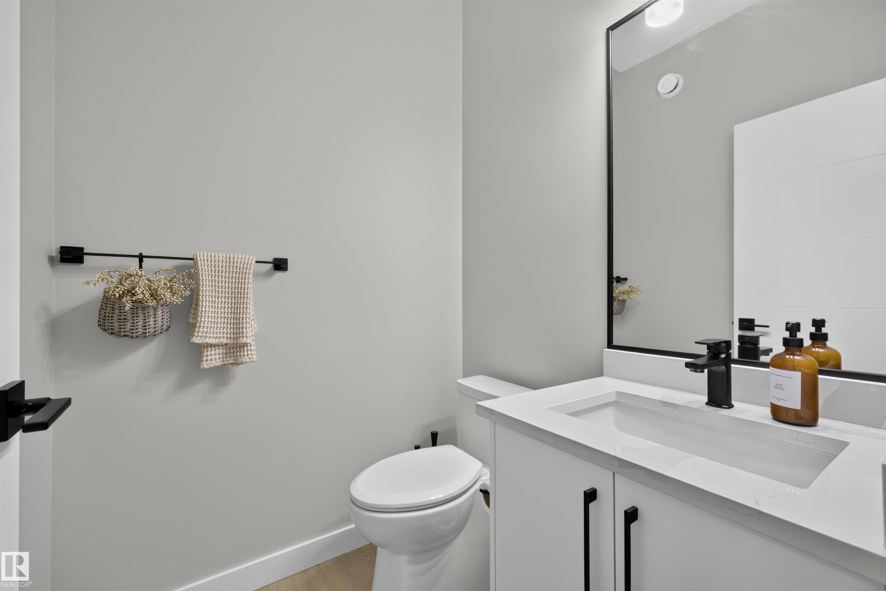 https://zimg.paragon.ice.com/ParagonImages/Property/PM/RAE/225410598/16/0/0/d677301536677fb3104f15d355d1c646/1/cdab2ac28ab42bf1683a959c2ecf7c5b/225410598-09554a1d-85d1-4e14-8c76-166be0d7cb1c.JPG