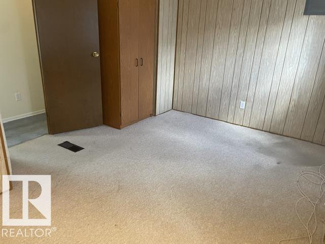 https://zimg.paragon.ice.com/ParagonImages/Property/PM/RAE/225410605/9/0/0/a8ee929916d0d87772c81d4fbbbb0ad2/1/53fd051425ecae7f8ea17cdbc050abba/225410605-02de1092-3f08-41a7-98eb-958180e9ac48.JPG