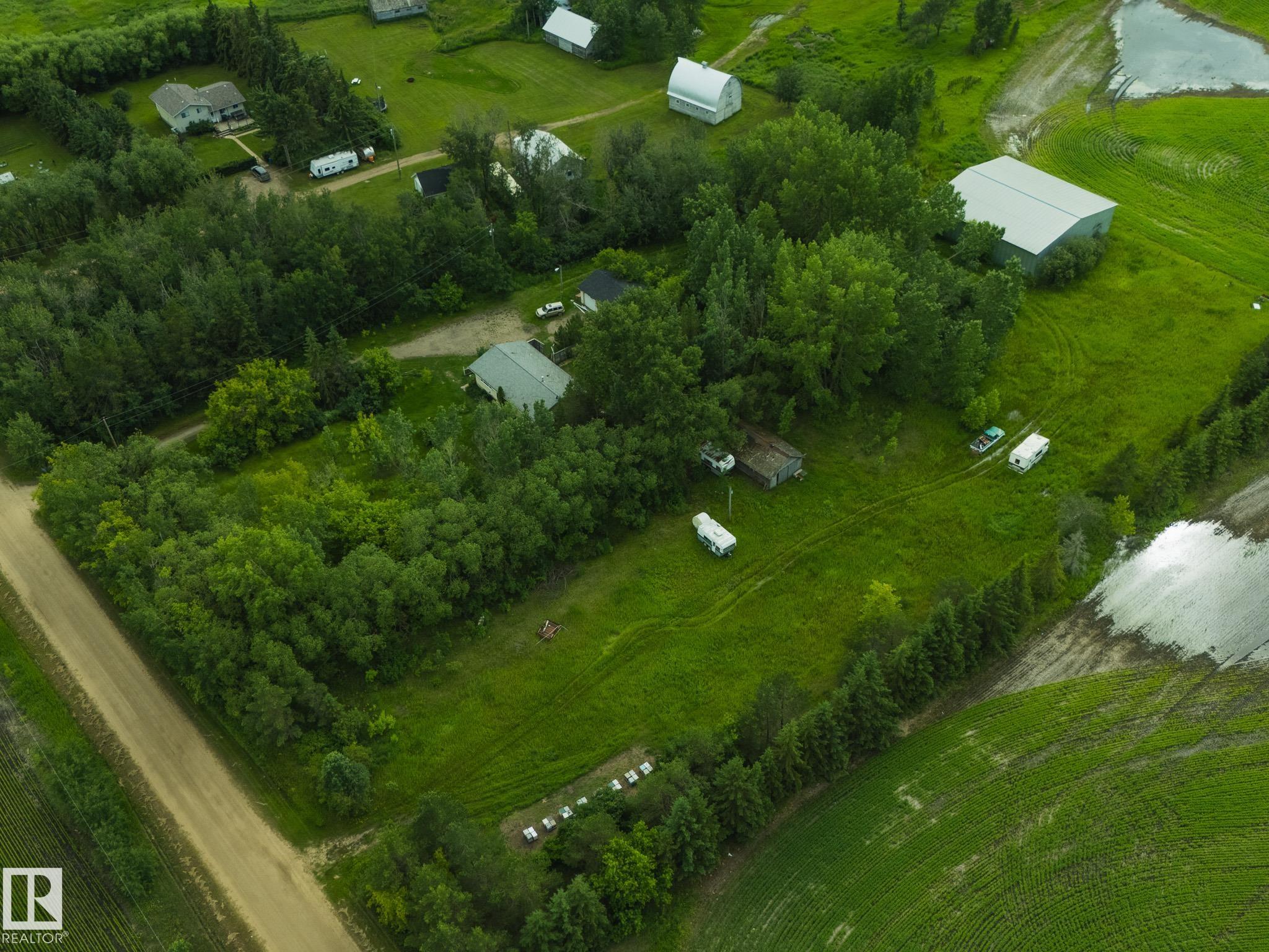 Photo 11 at 57518 Rge Road 213, None, Rural Sturgeon County