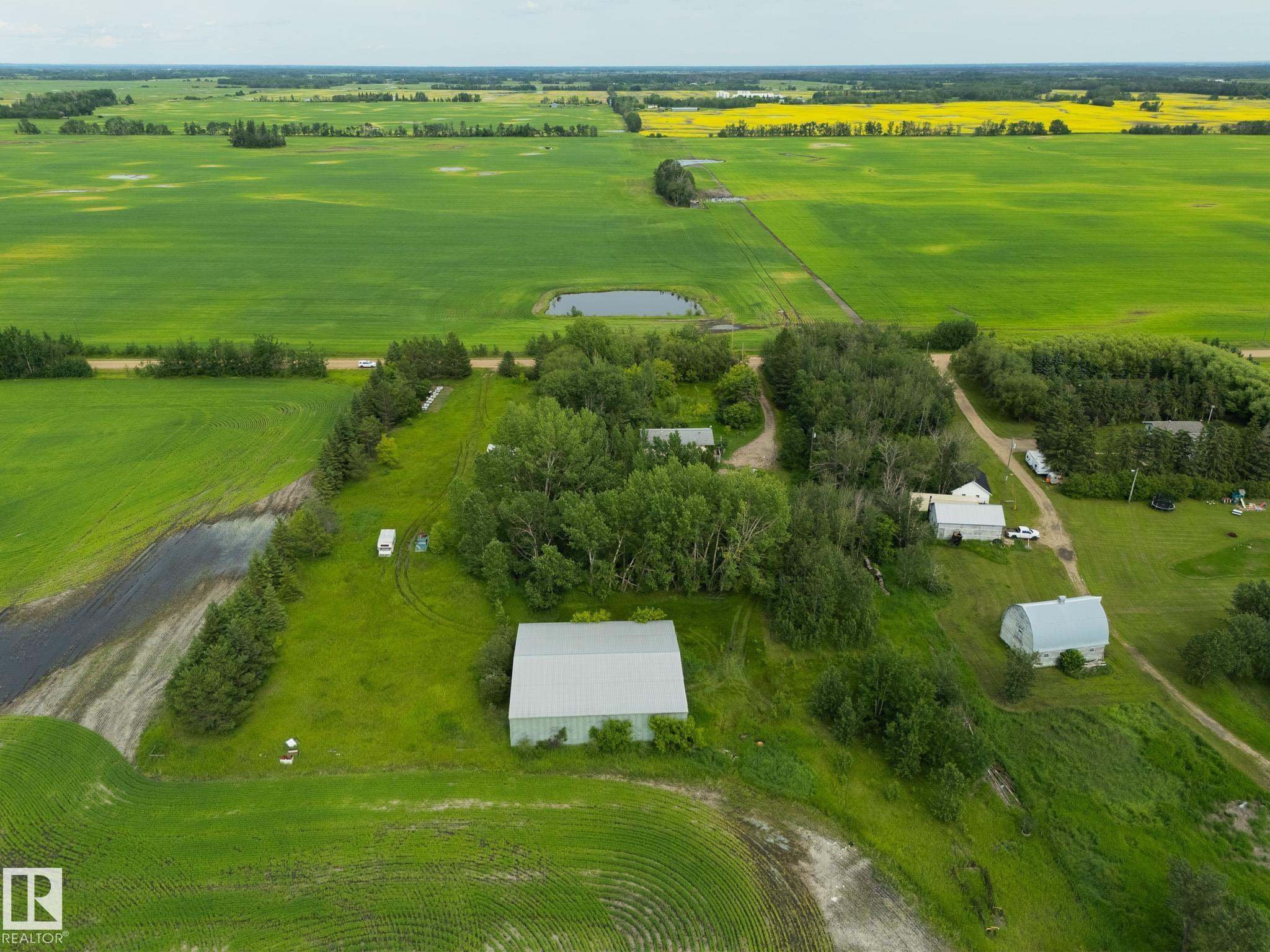 Photo 9 at 57518 Rge Road 213, None, Rural Sturgeon County