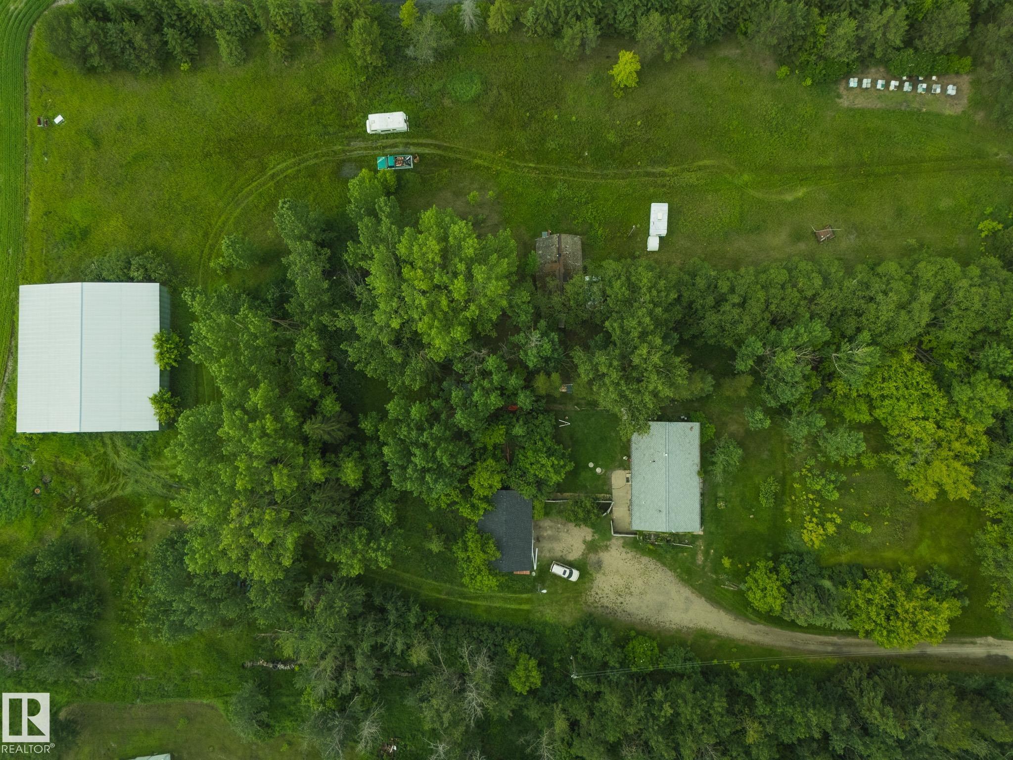 Photo 10 at 57518 Rge Road 213, None, Rural Sturgeon County