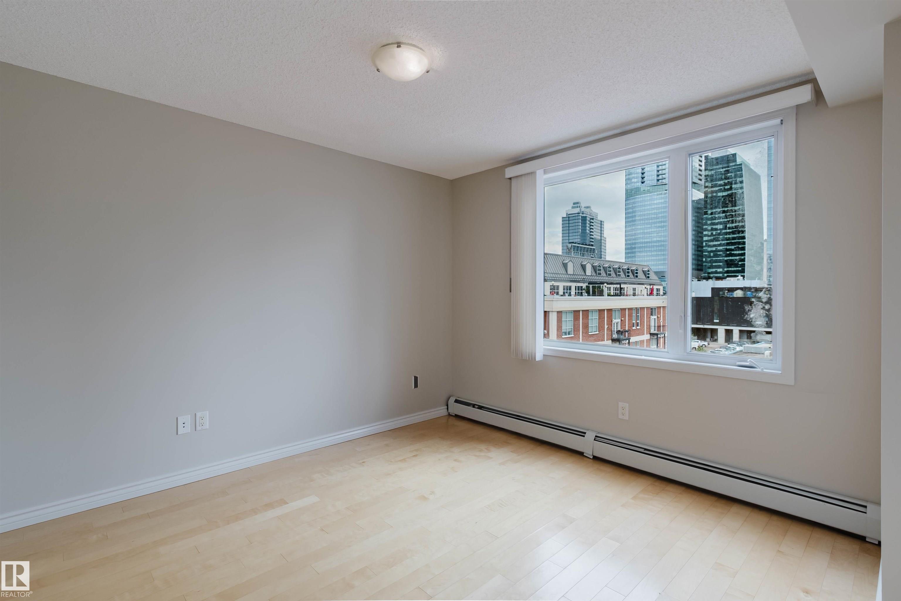 https://zimg.paragon.ice.com/ParagonImages/Property/PM/RAE/225410621/17/0/0/4423e2d982ecd5dbc84acc460bcd28fc/1/7dc93c3d2f67d04ce0fcc22c92de75f6/225410621-48c467d3-ef90-40cd-b753-c6c2a4c5b29c.JPG