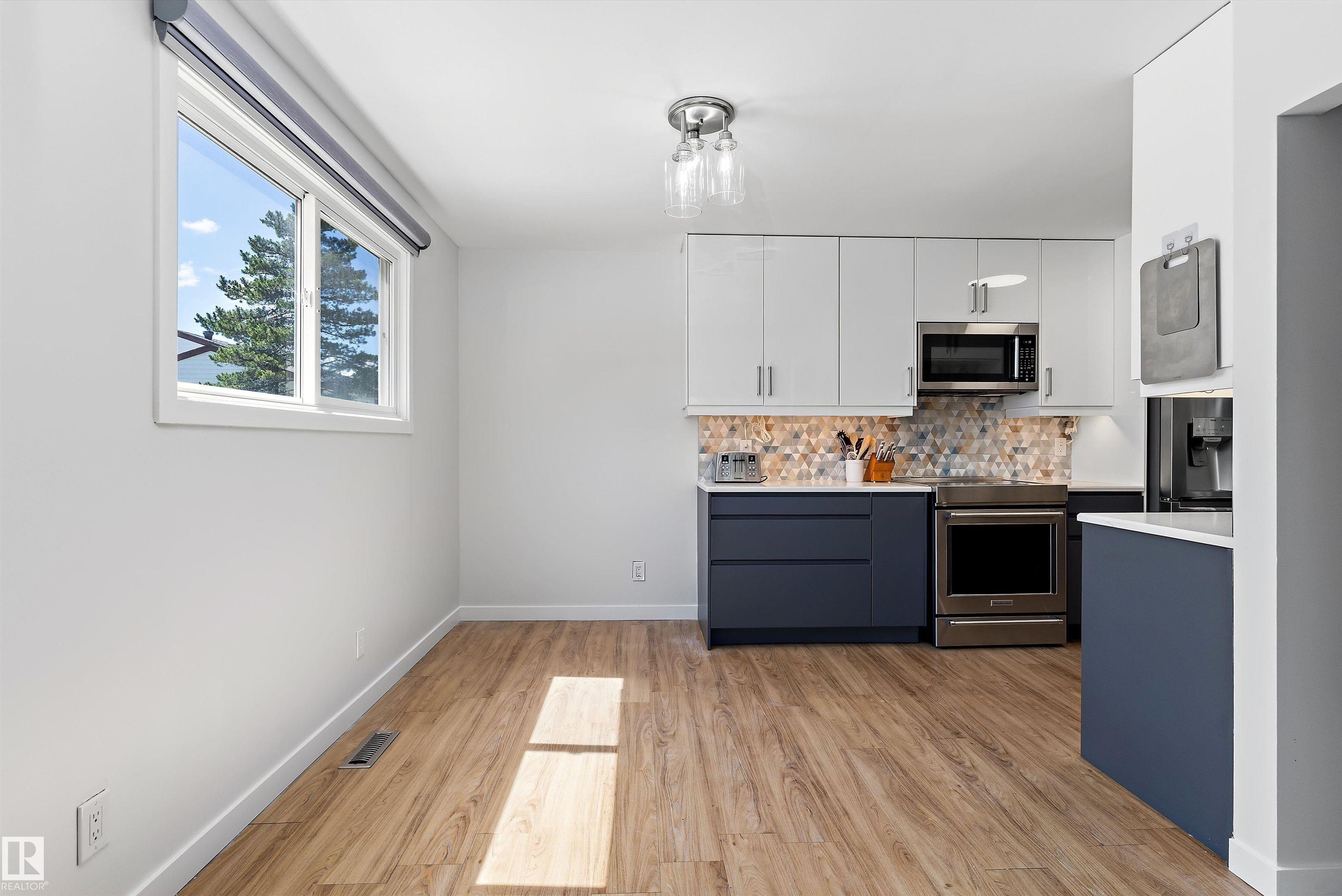 Photo 14 at 14F Twin Terrace NW, Tweddle Place, Edmonton